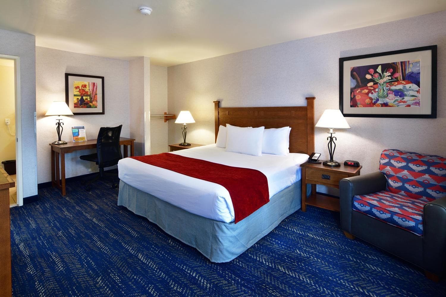 Lamplighter Inn & Suites at SDSU gallery photo in San Diego, CA — image 45