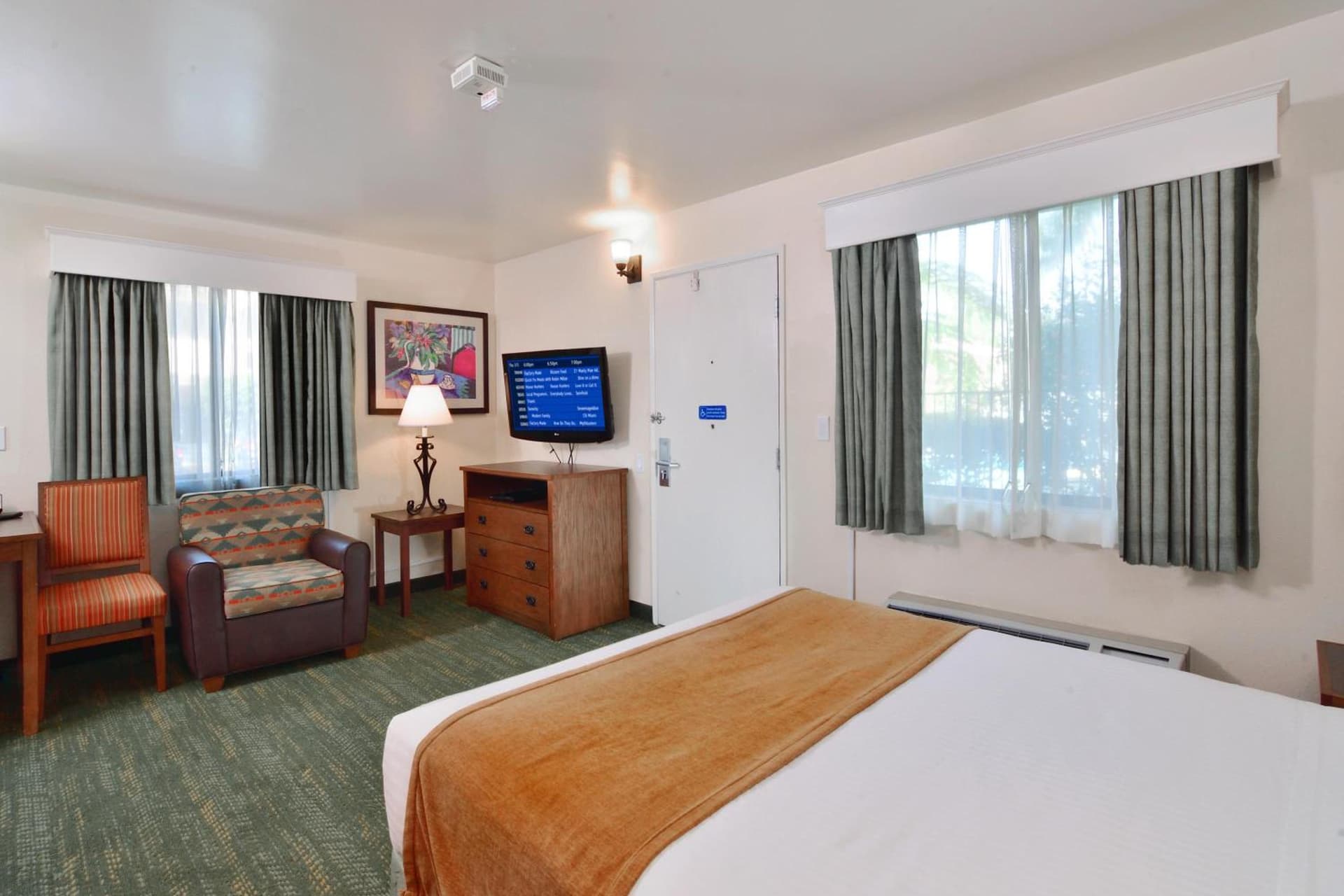Lamplighter Inn & Suites at SDSU gallery photo in San Diego, CA — image 32