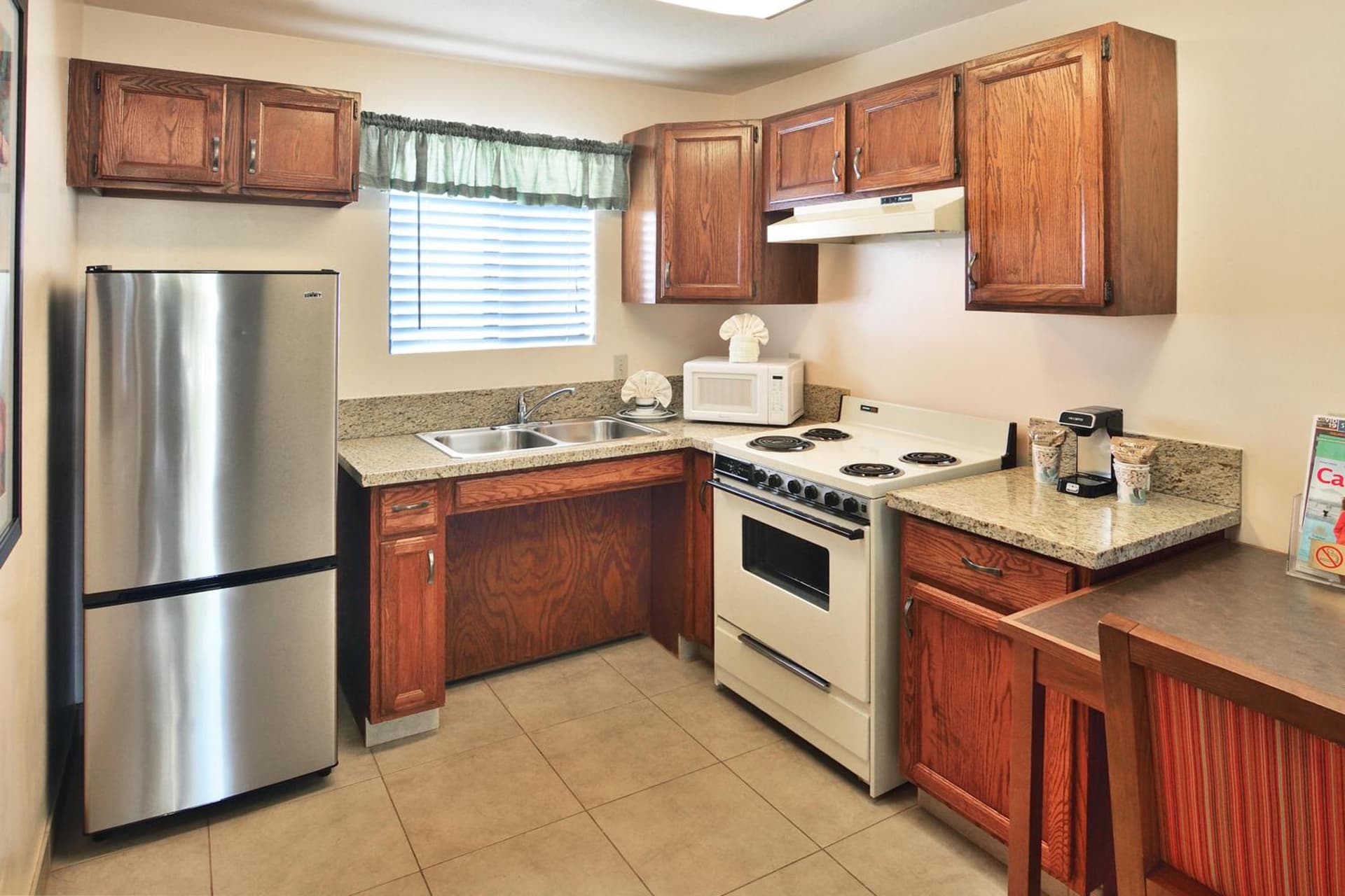 Lamplighter Inn & Suites at SDSU gallery photo in San Diego, CA — image 39