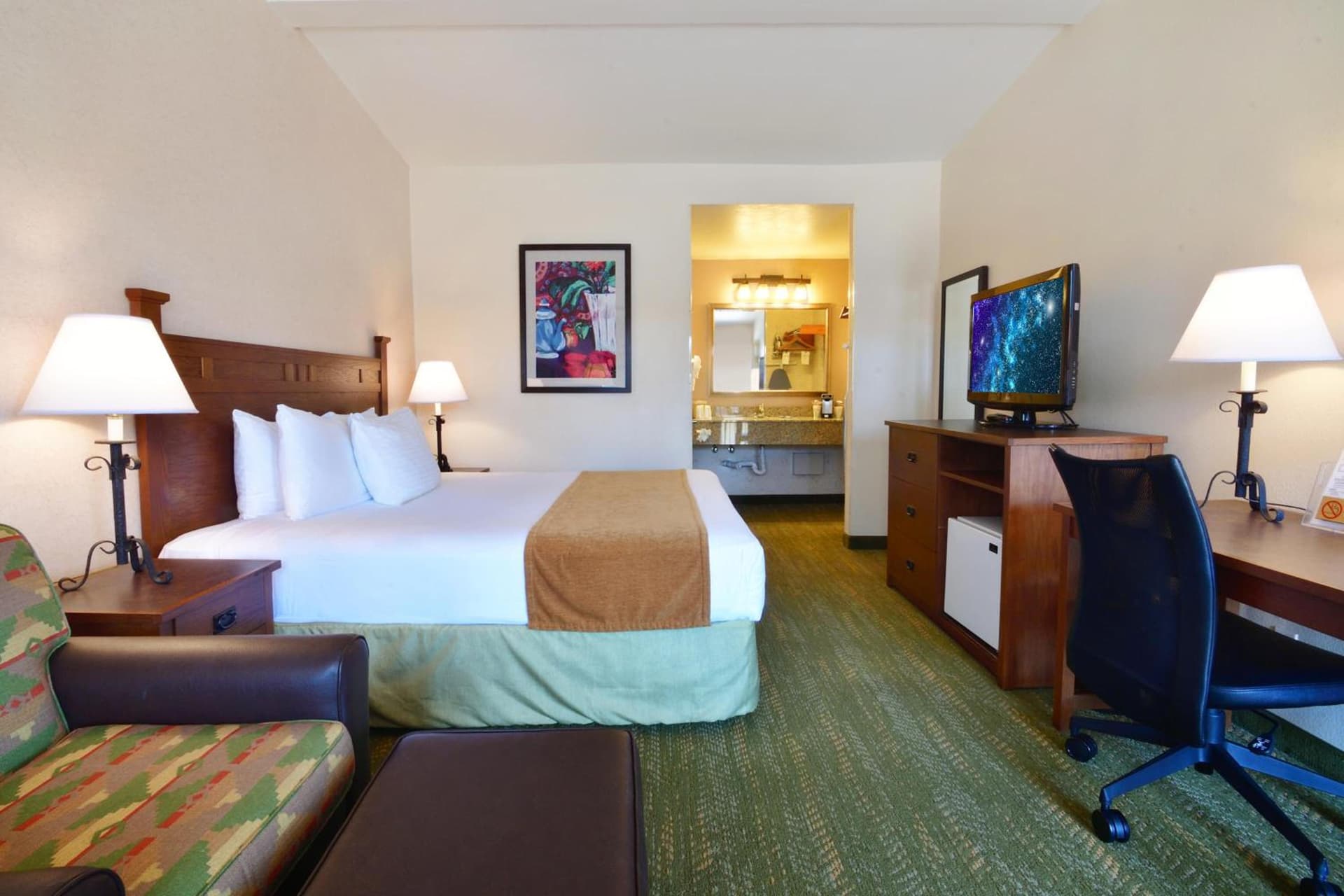Lamplighter Inn & Suites at SDSU gallery photo in San Diego, CA — image 21