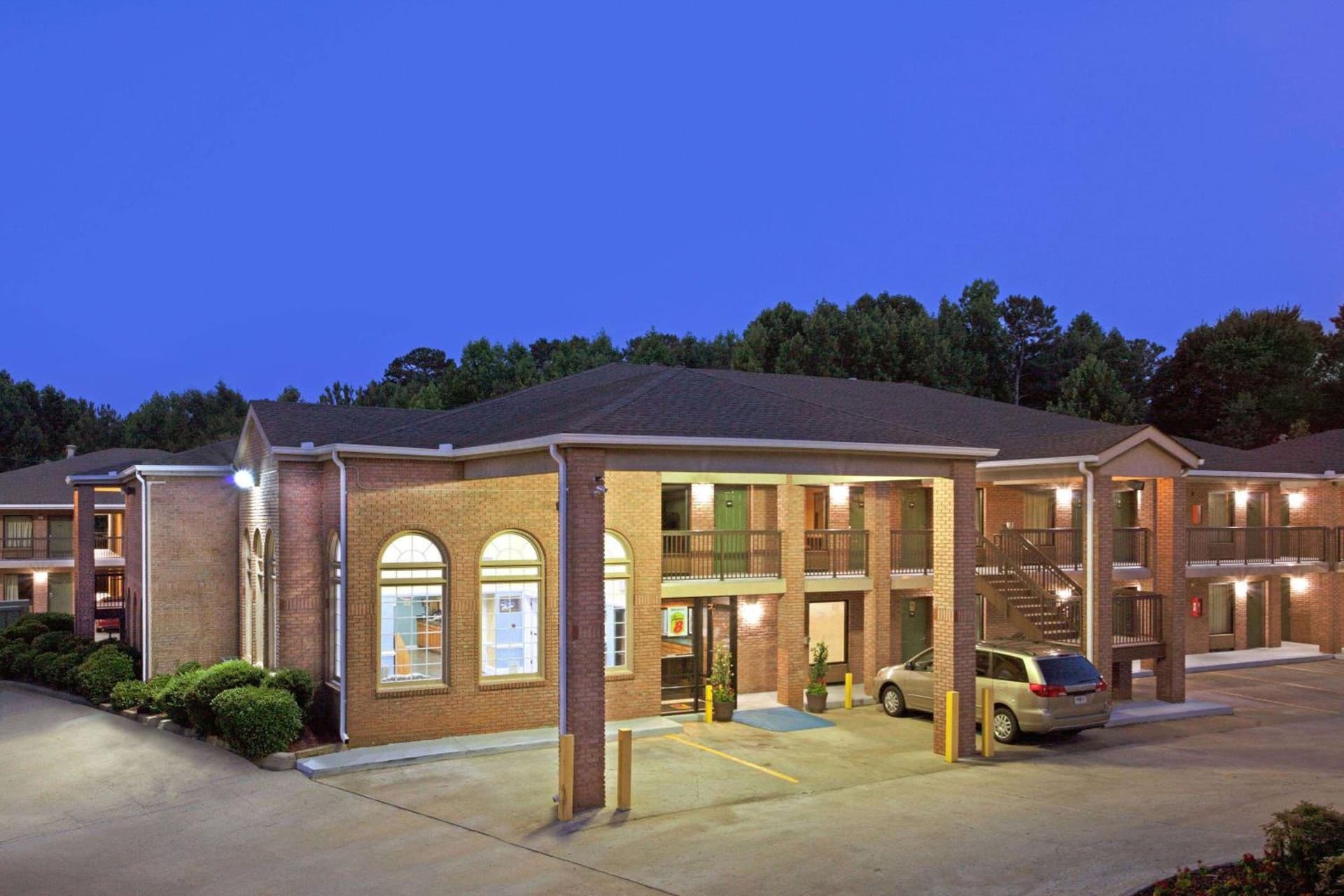 Super 8 by Wyndham Acworth/Atlanta Area interior in Acworth, GA — gallery photo 2