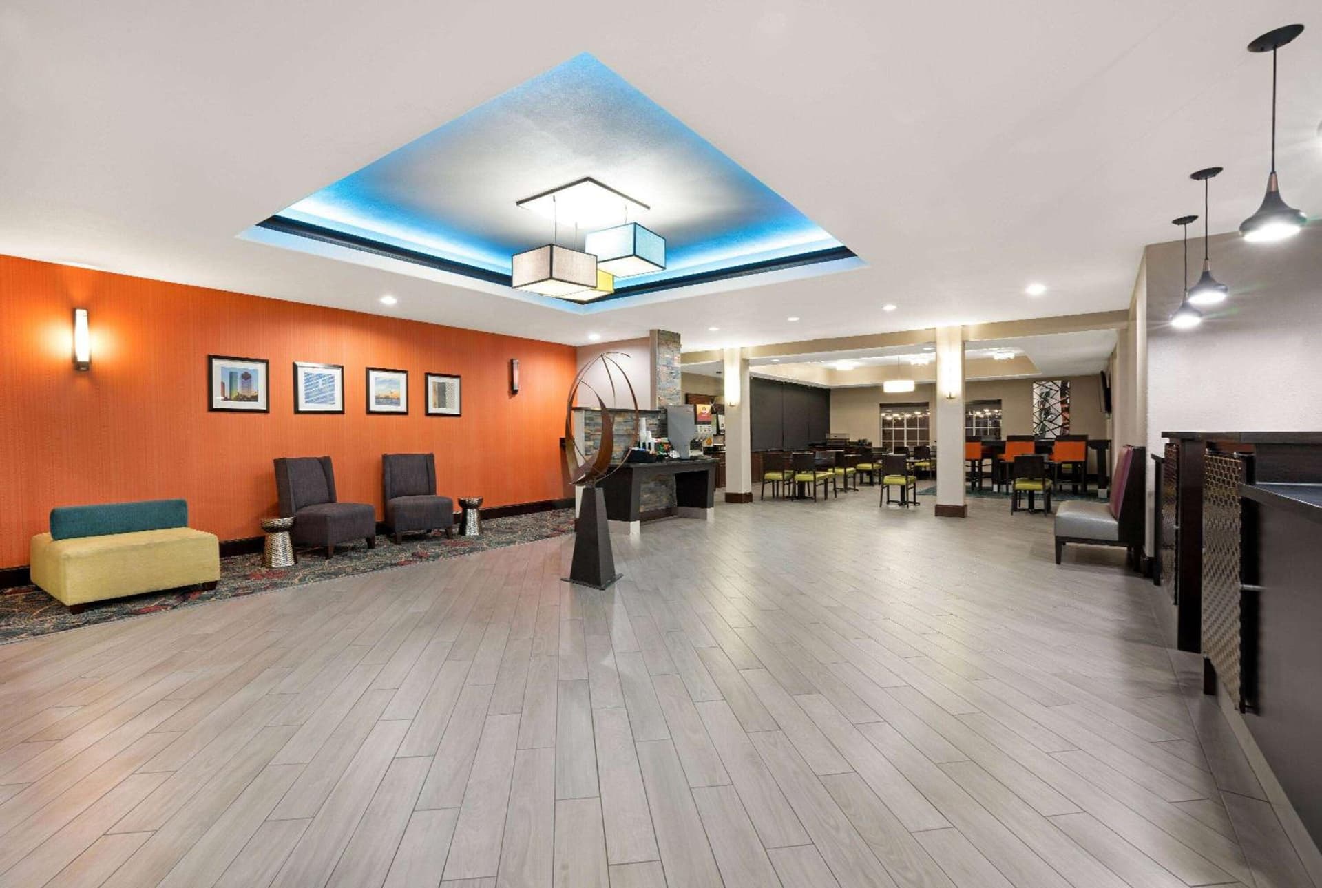La Quinta by Wyndham Houston IAH Bush Intl Airport E gallery photo in Humble, TX — image 20