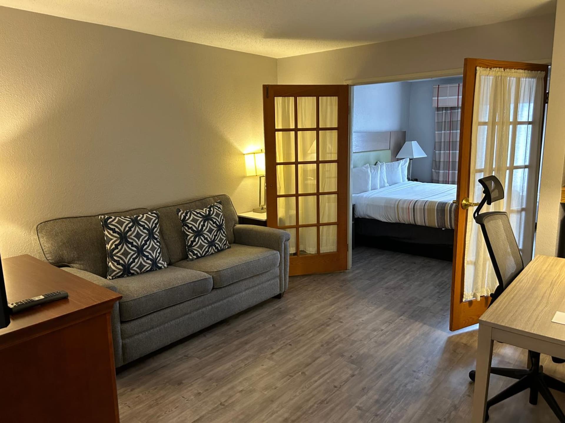 Country Inn & Suites by Radisson, Grand Rapids Airport, MI gallery photo in Grand Rapids, MI — image 39