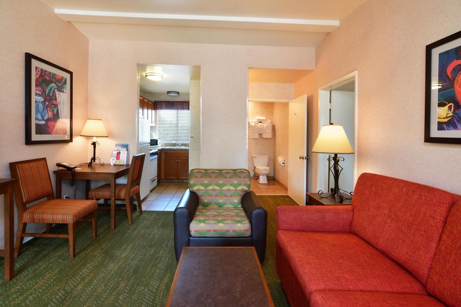 Lamplighter Inn & Suites at SDSU gallery photo in San Diego, CA — image 23