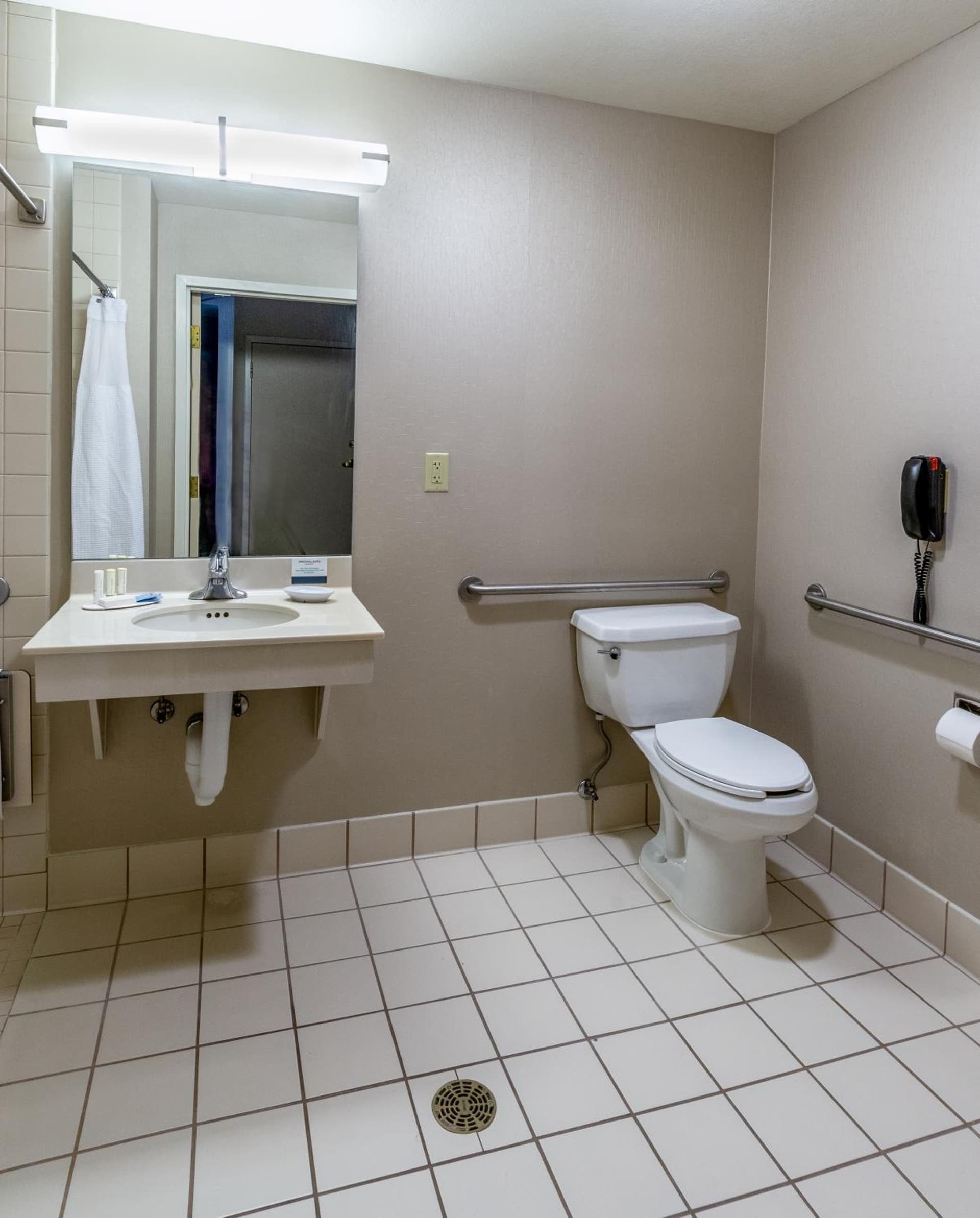 SpringHill Suites by Marriott Fairbanks interior in Fairbanks, AK — gallery photo 2