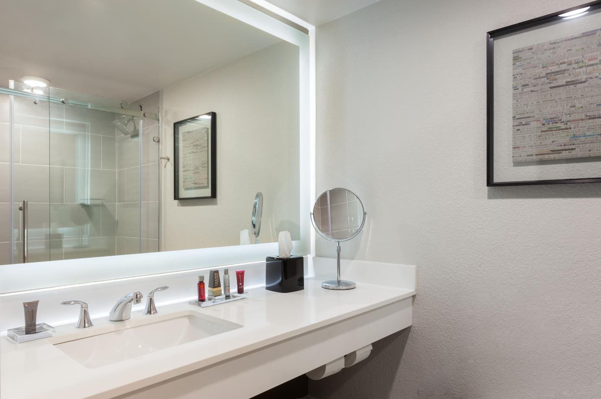 Marriott Tampa Westshore interior in Tampa, FL — gallery photo 2