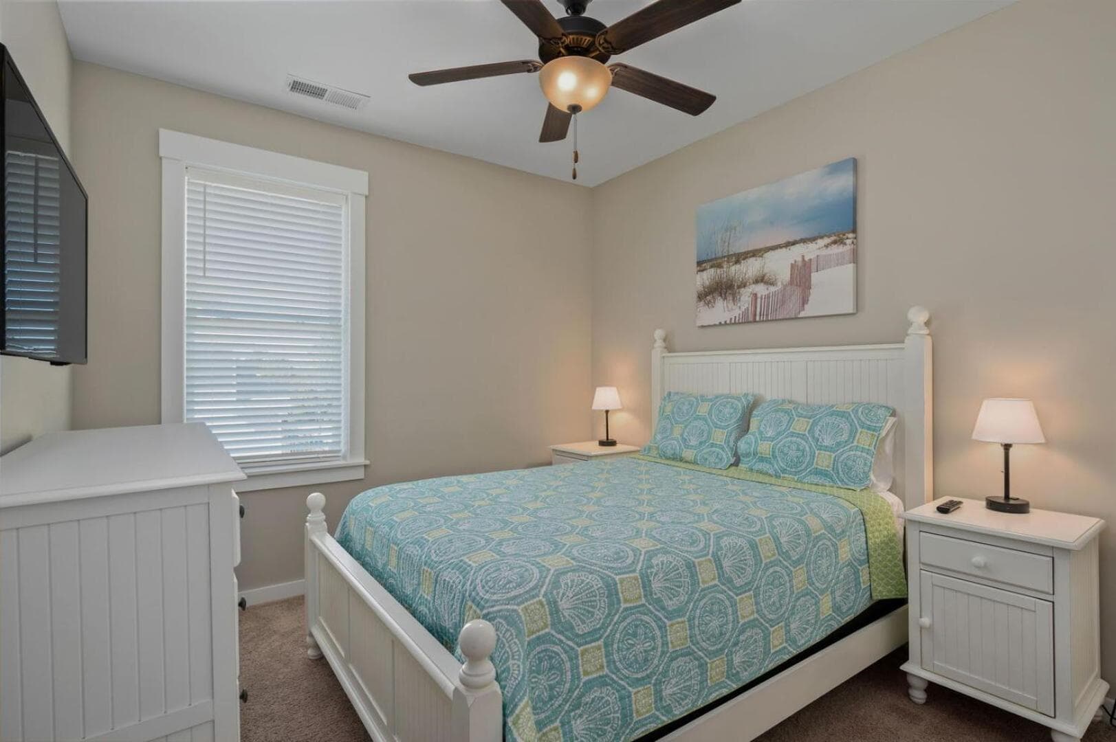 Cambridge Reserve at Bermuda Bay by KEES Vacations interior in Kill Devil Hills, NC — gallery photo 2