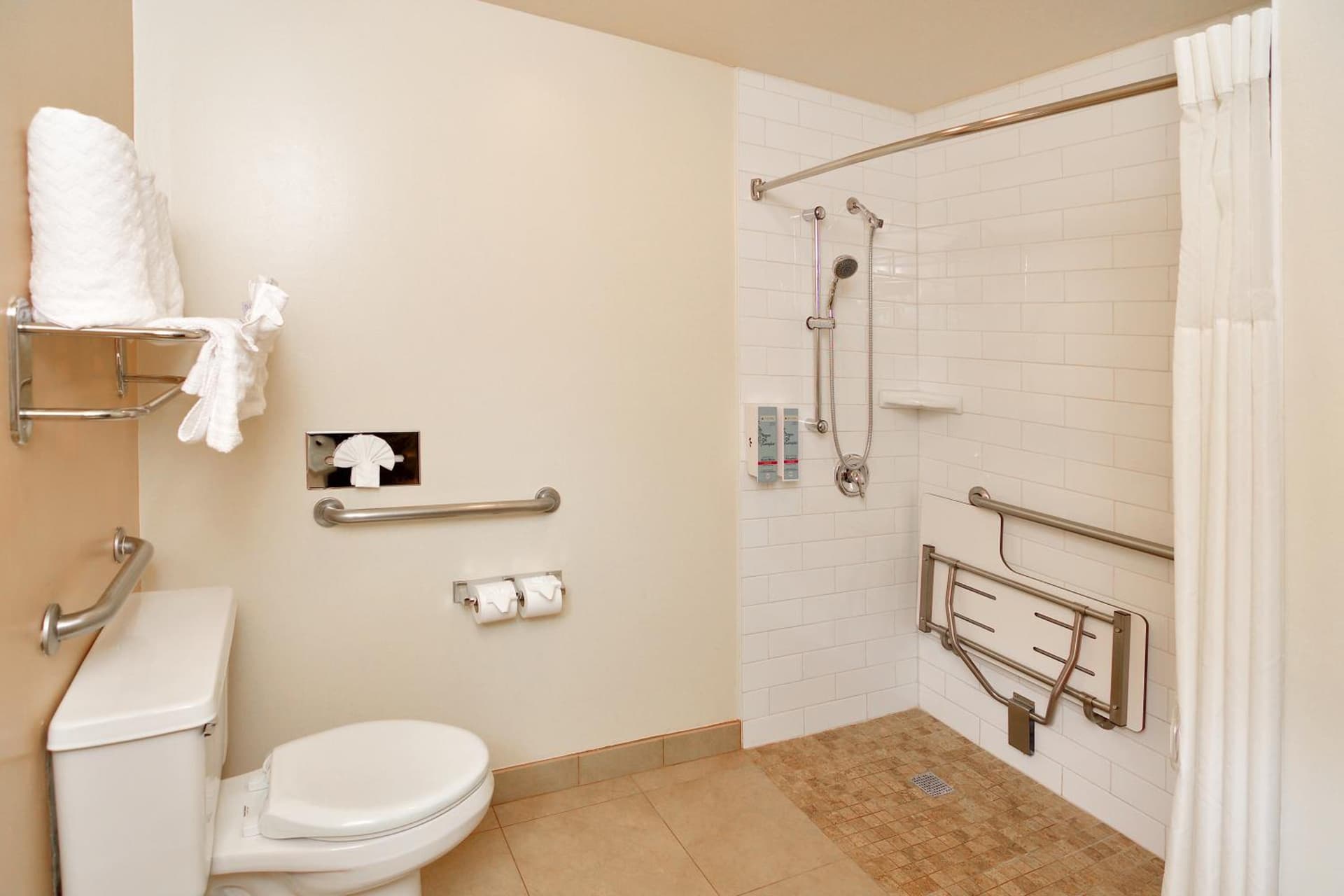 Lamplighter Inn & Suites at SDSU gallery photo in San Diego, CA — image 18