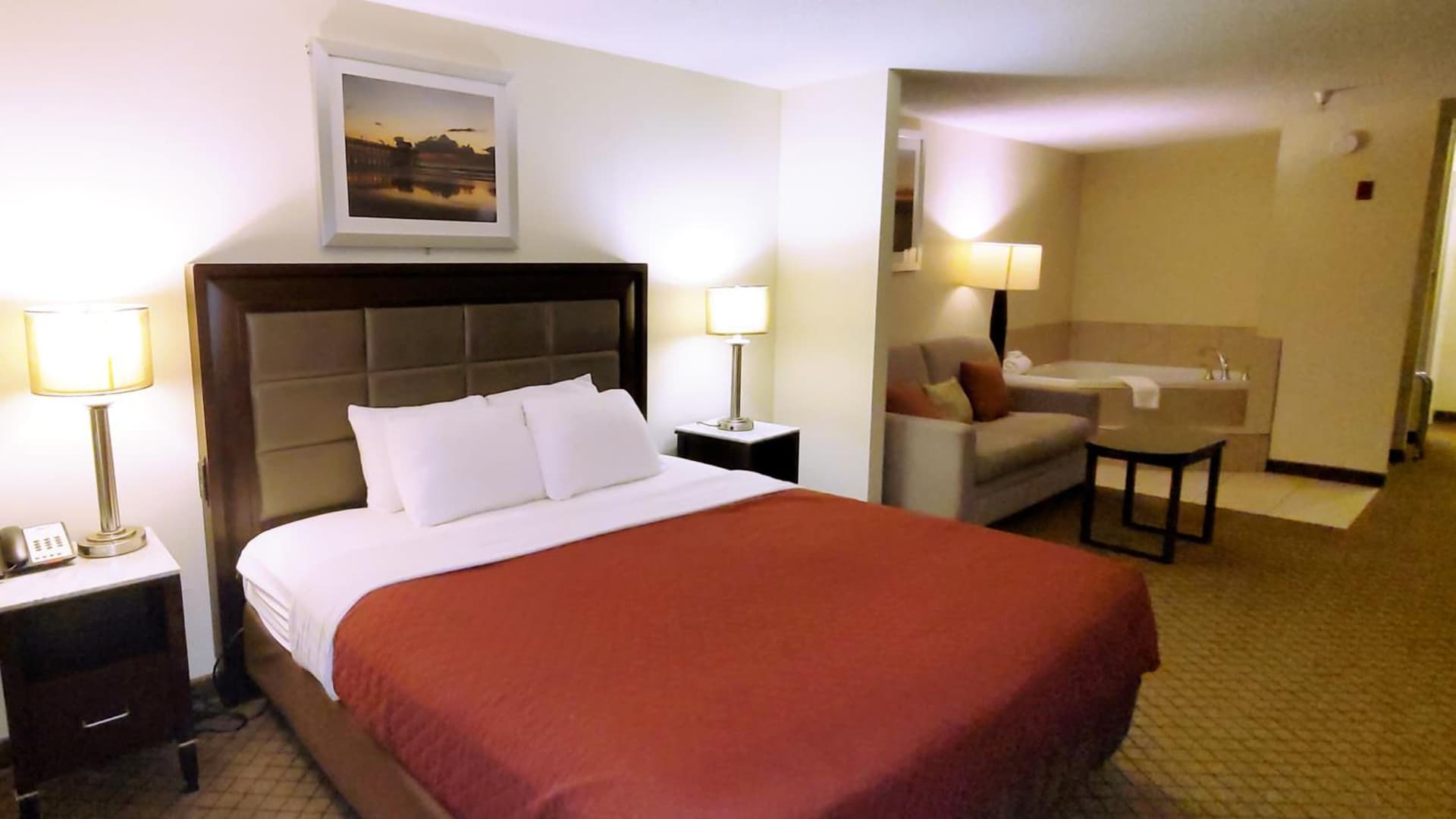 Home Inn & Suites gallery photo in Montgomery, AL — image 9