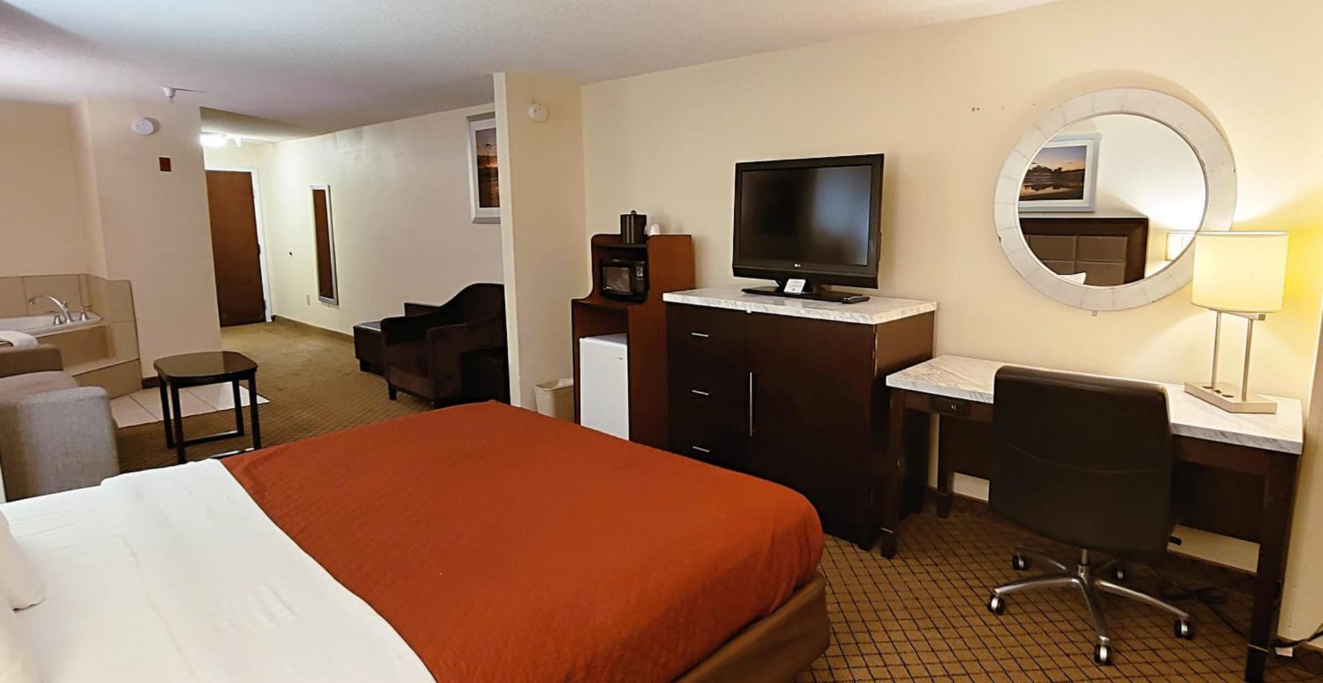 Home Inn & Suites gallery photo in Montgomery, AL — image 37