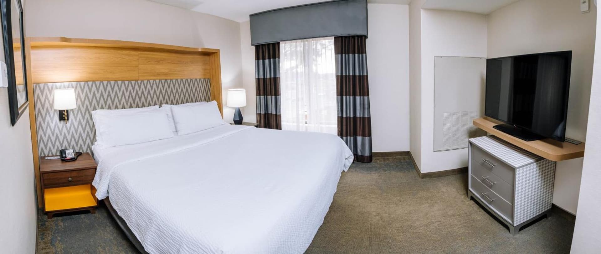 Holiday Inn & Suites Stockbridge Atlanta I-75 by IHG property views in Stockbridge, GA — gallery photo 3