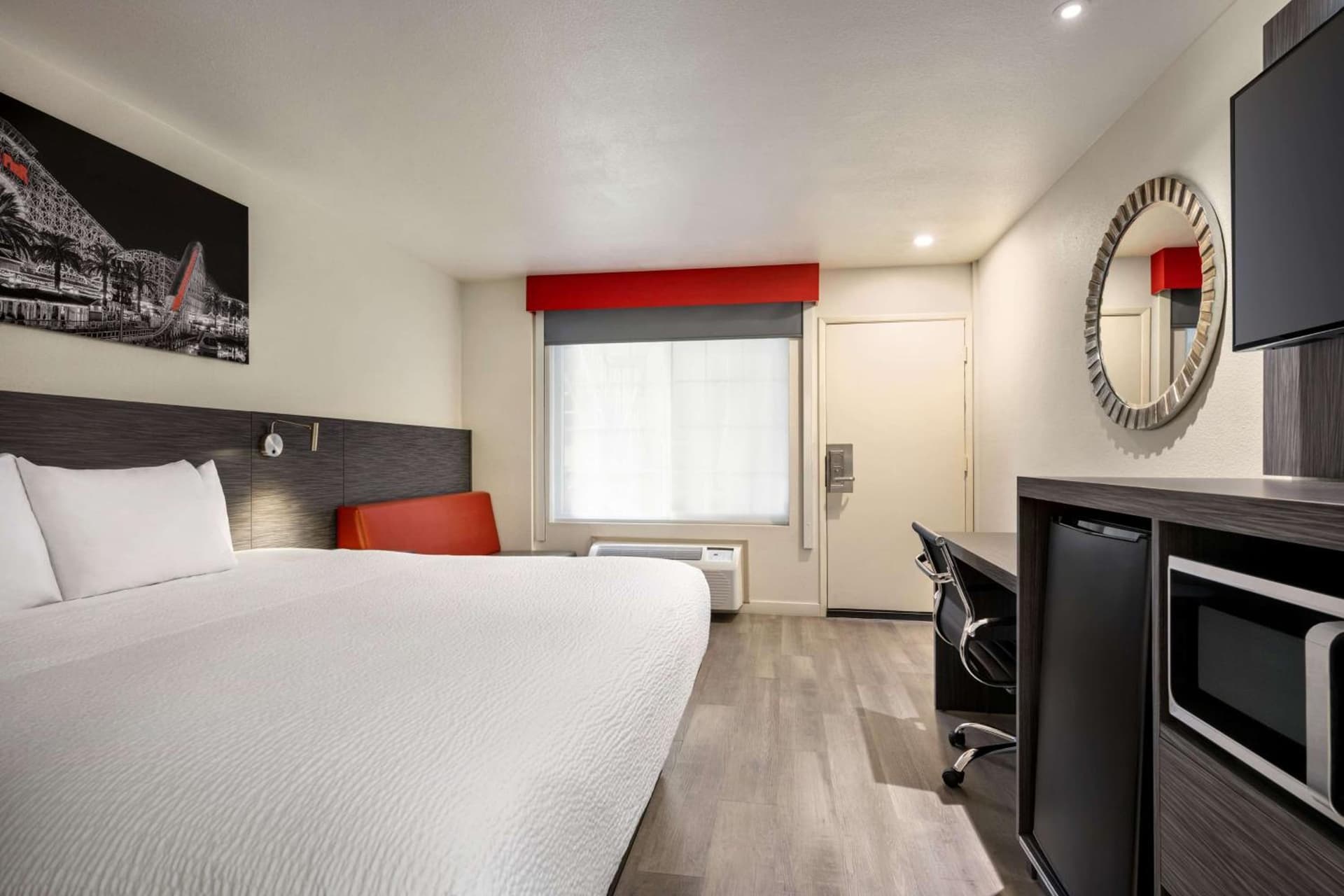 Ramada by Wyndham Anaheim Convention Center gallery photo in Anaheim, CA — image 56