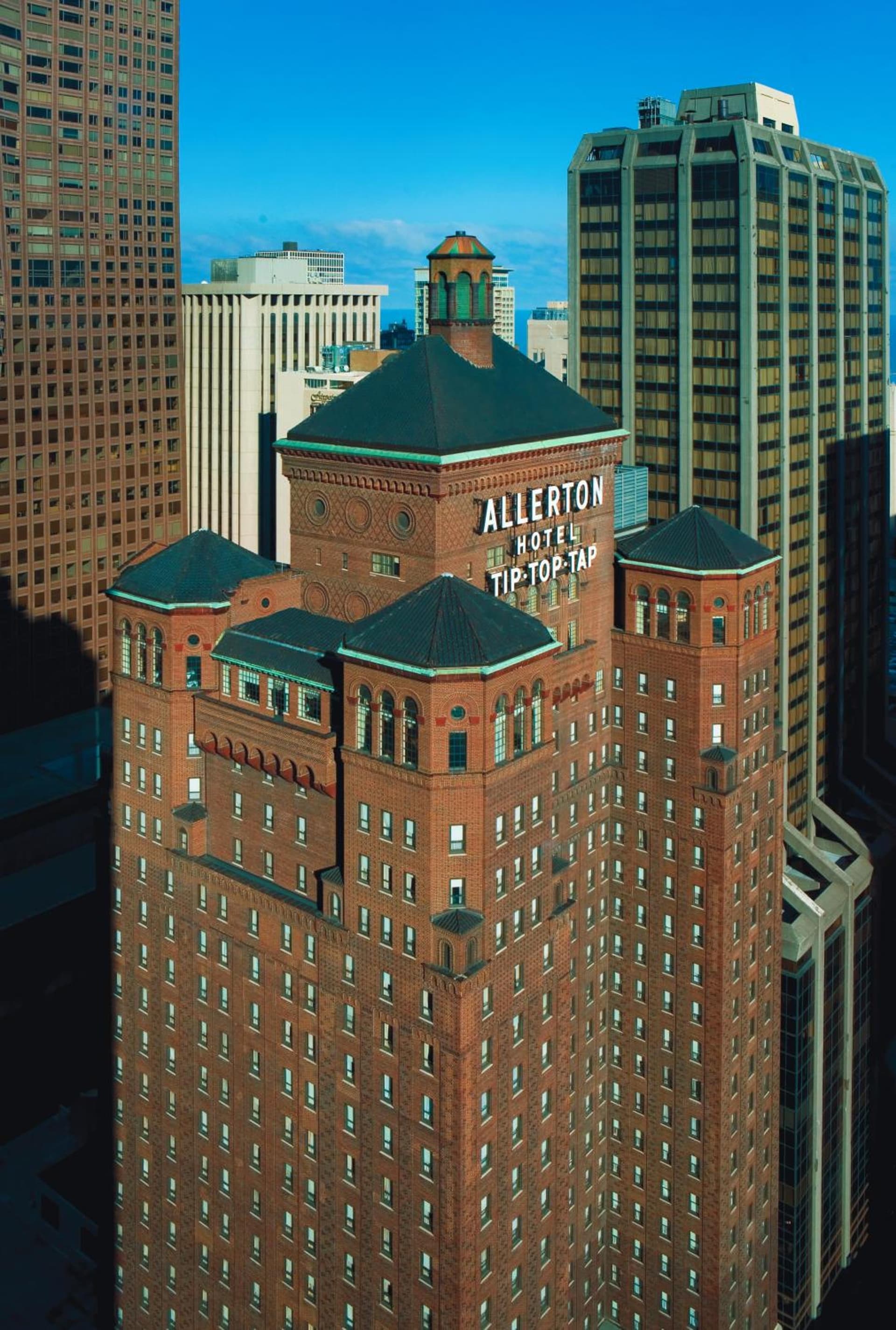 Warwick Allerton Chicago gallery photo in Chicago, IL — image 5