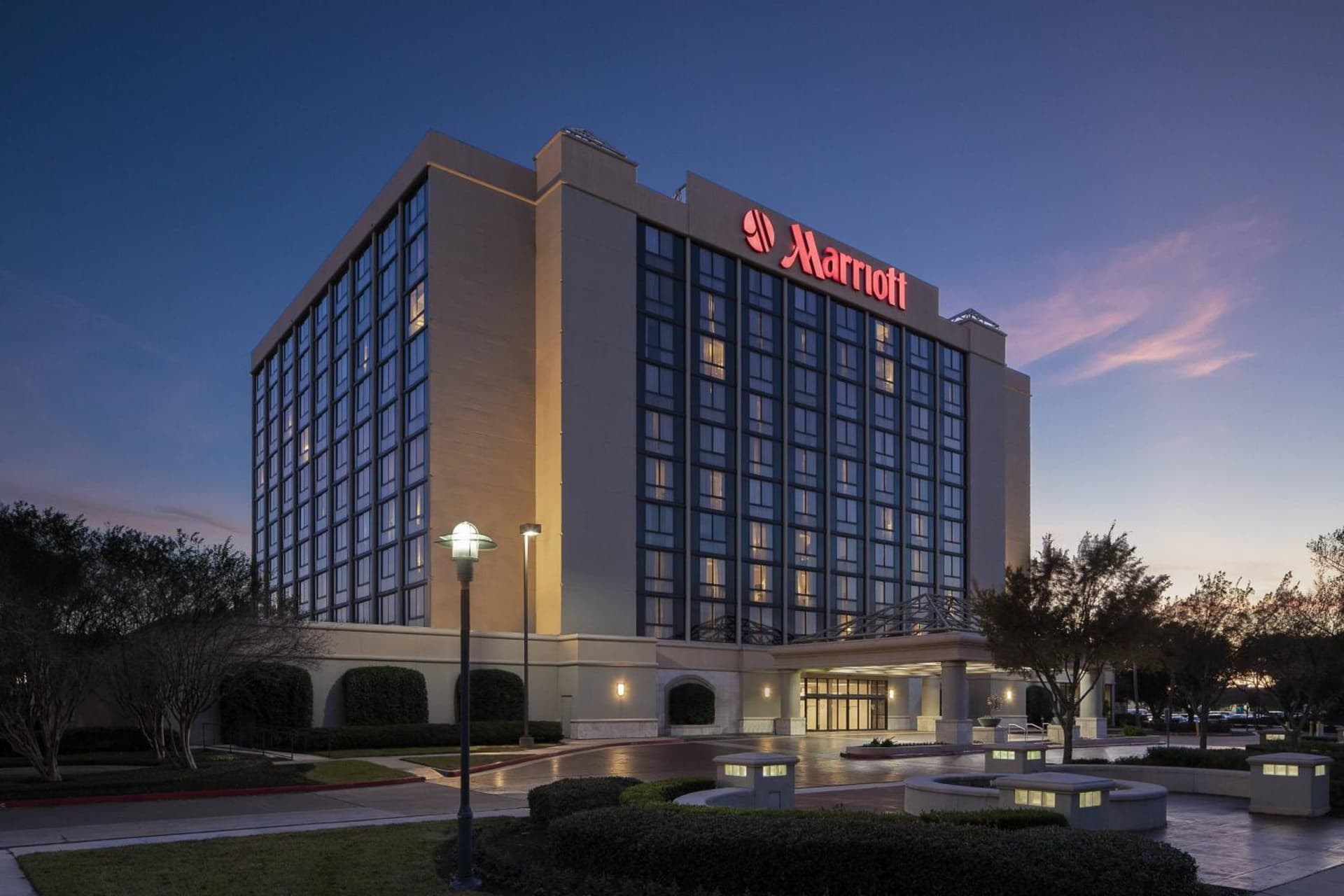 Houston Marriott South at Hobby Airport exterior or lobby in Houston, TX — main listing photo