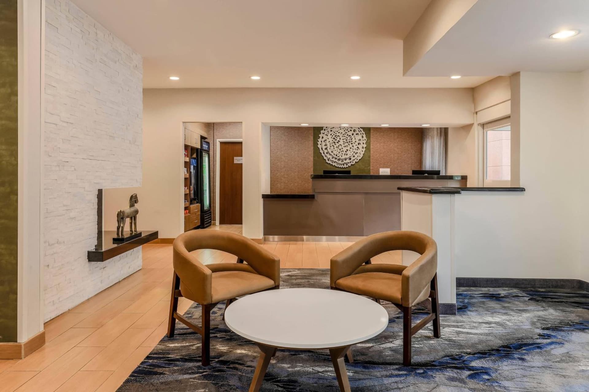 Fairfield Inn & Suites Houston Westchase interior in Houston, TX — gallery photo 2