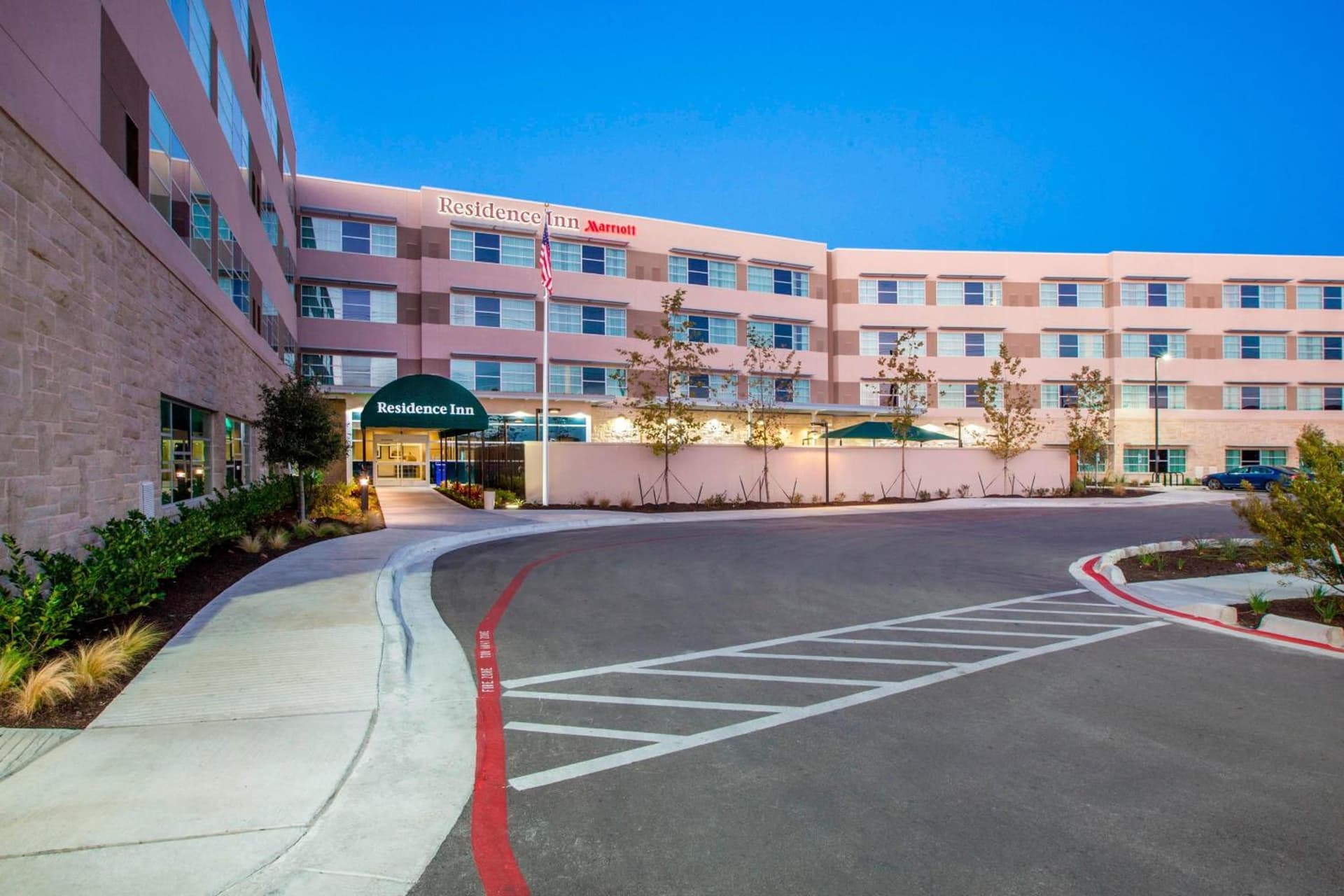 Residence Inn by Marriott Austin Northwest/The Domain Area interior in Austin, TX — gallery photo 2