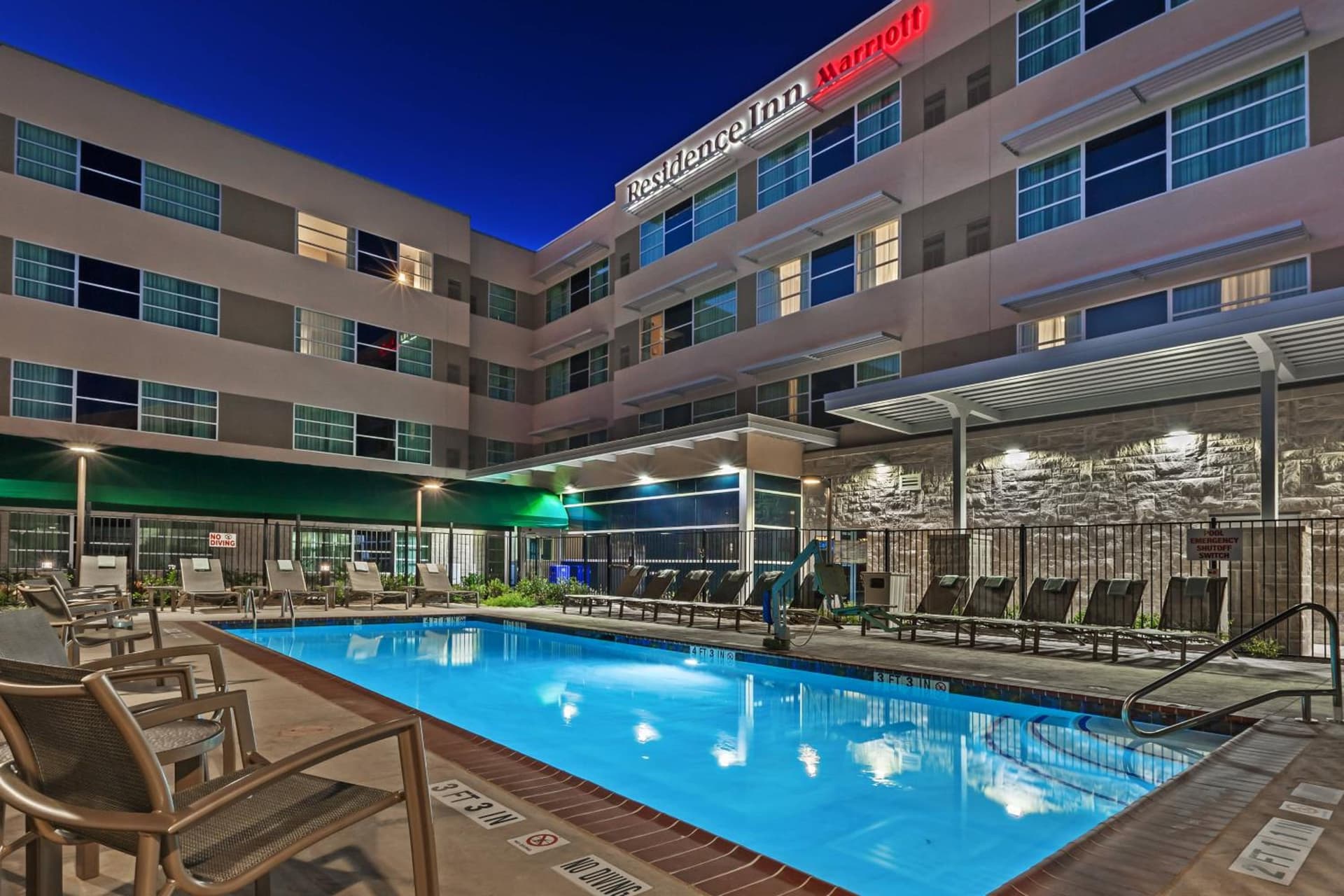 Residence Inn by Marriott Austin Northwest/The Domain Area property views in Austin, TX — gallery photo 3