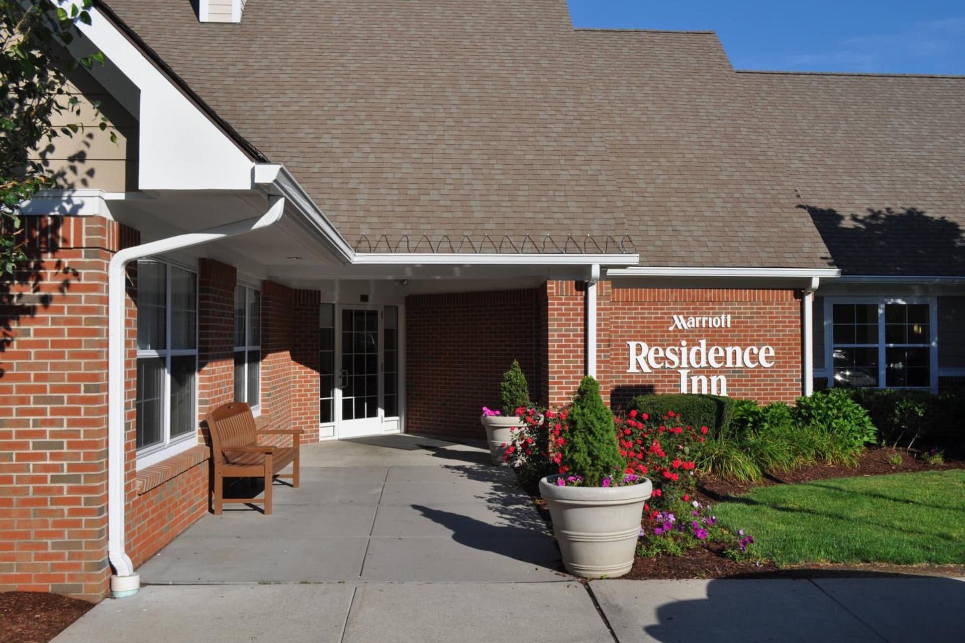 Residence Inn Southington interior in Southington — gallery photo 2