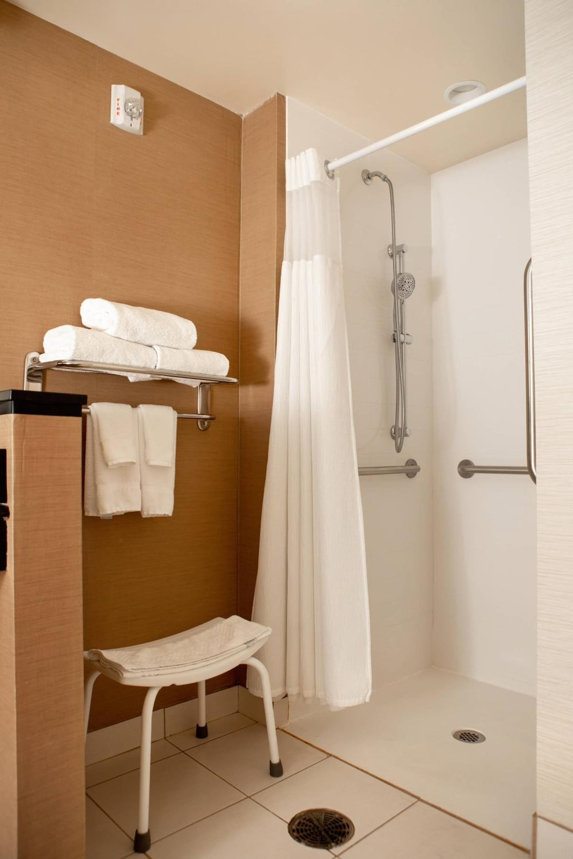 Fairfield Inn & Suites by Marriott Fayetteville North gallery photo in Fayetteville, NC — image 11