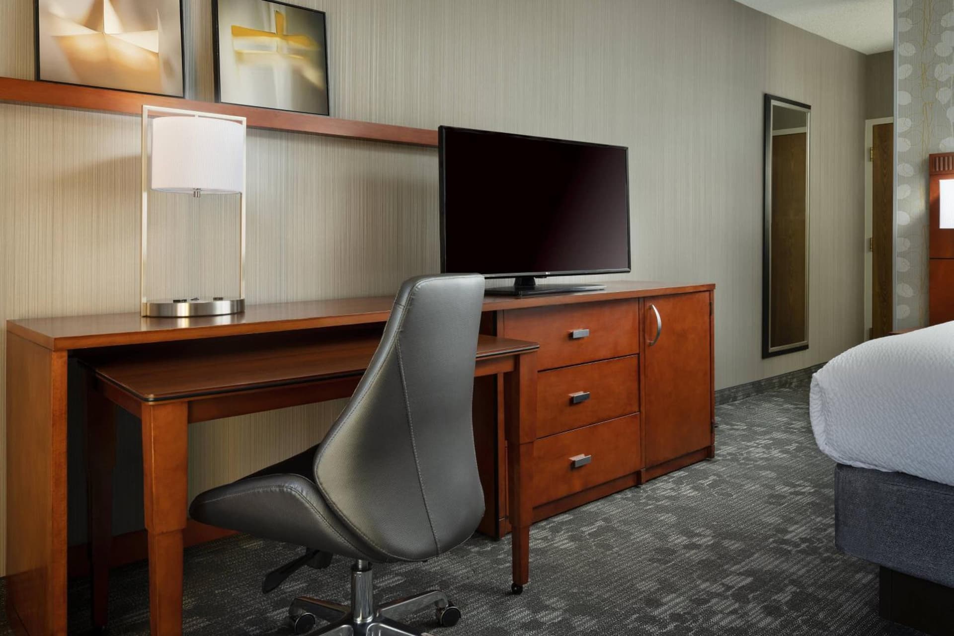 Courtyard by Marriott Phoenix Mesa interior in Mesa, AZ — gallery photo 2