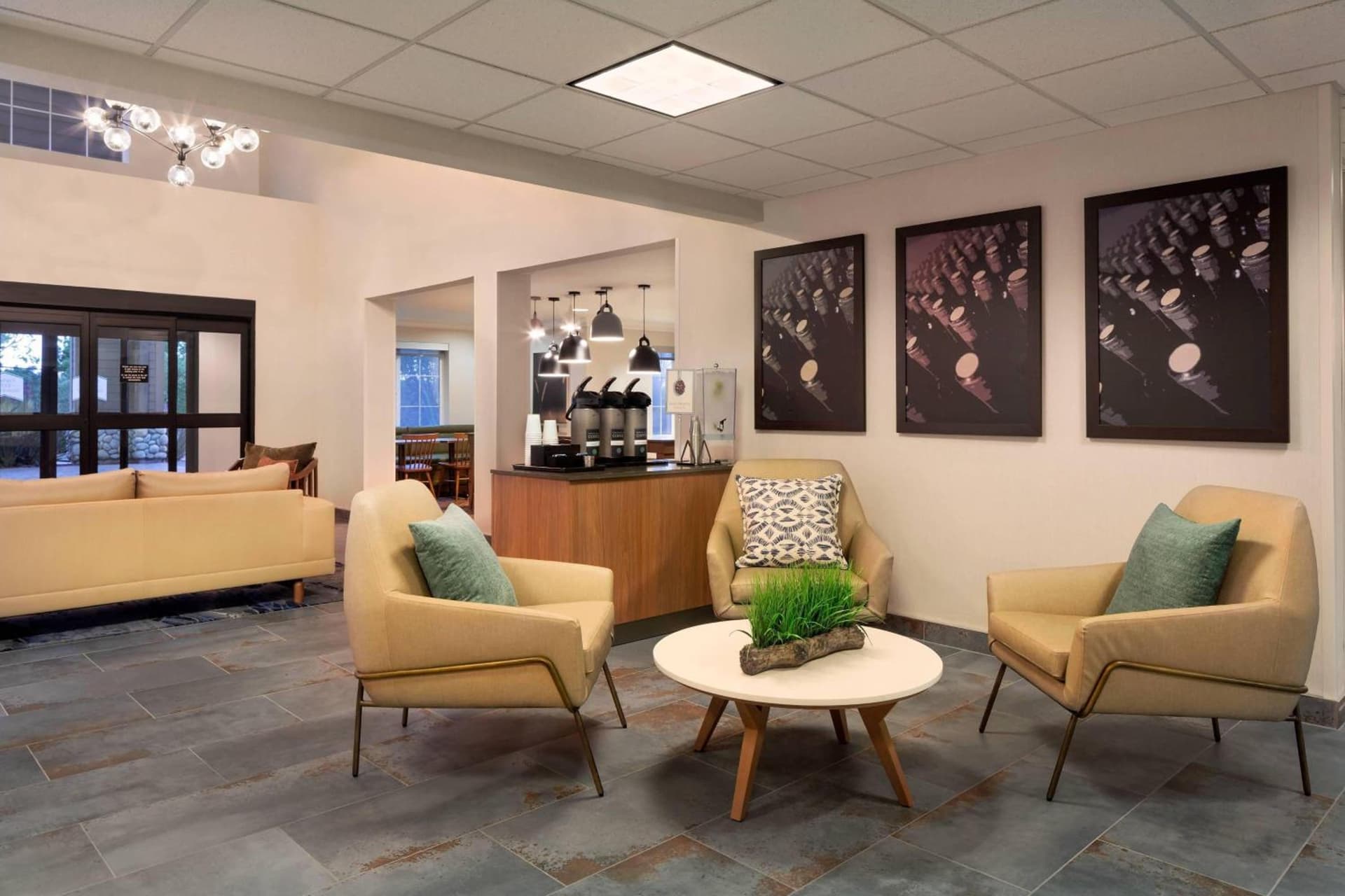 Fairfield Inn and Suites by Marriott Napa American Canyon gallery photo in Napa, CA — image 7