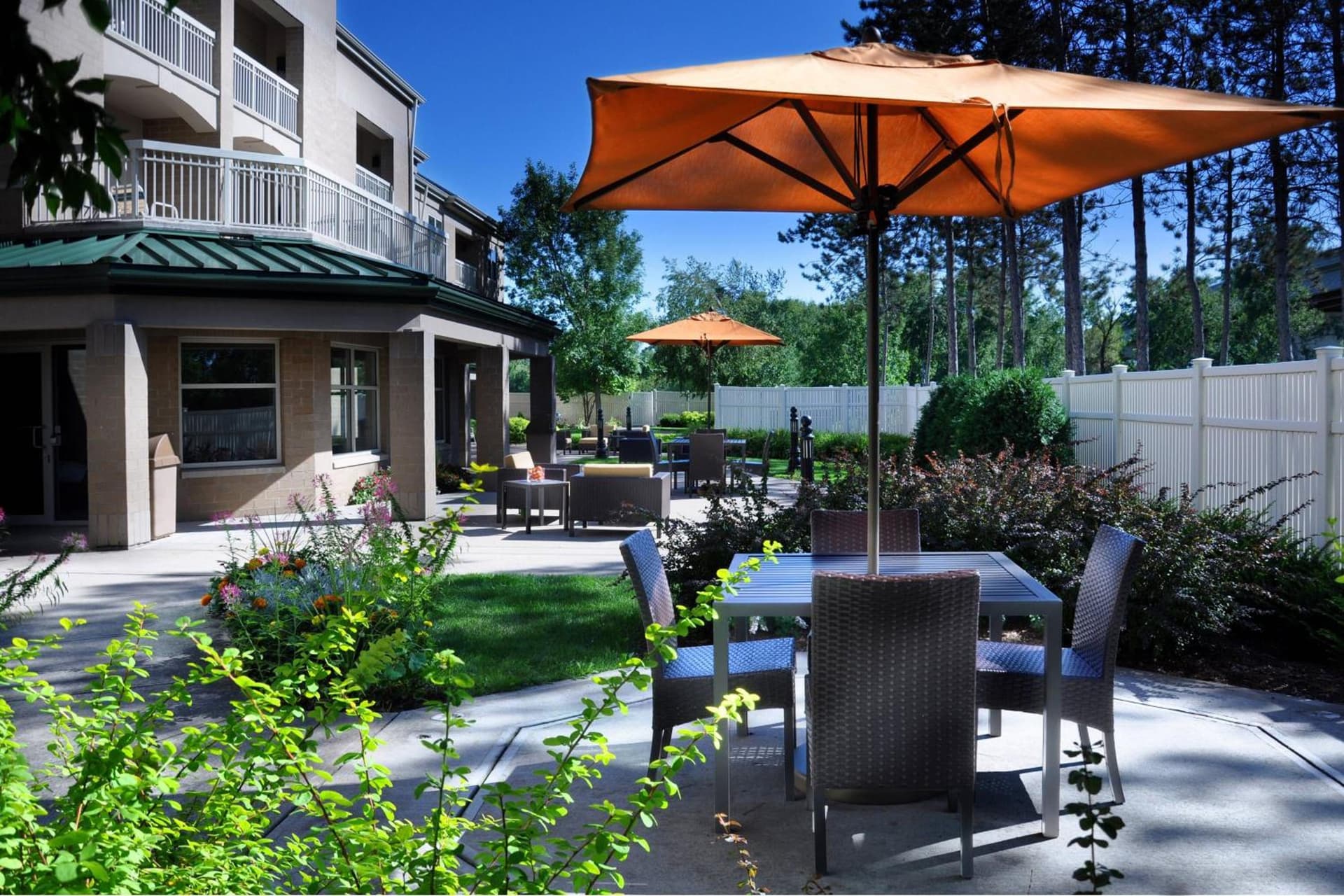 Courtyard Wausau property views in Wausau, WI — gallery photo 3