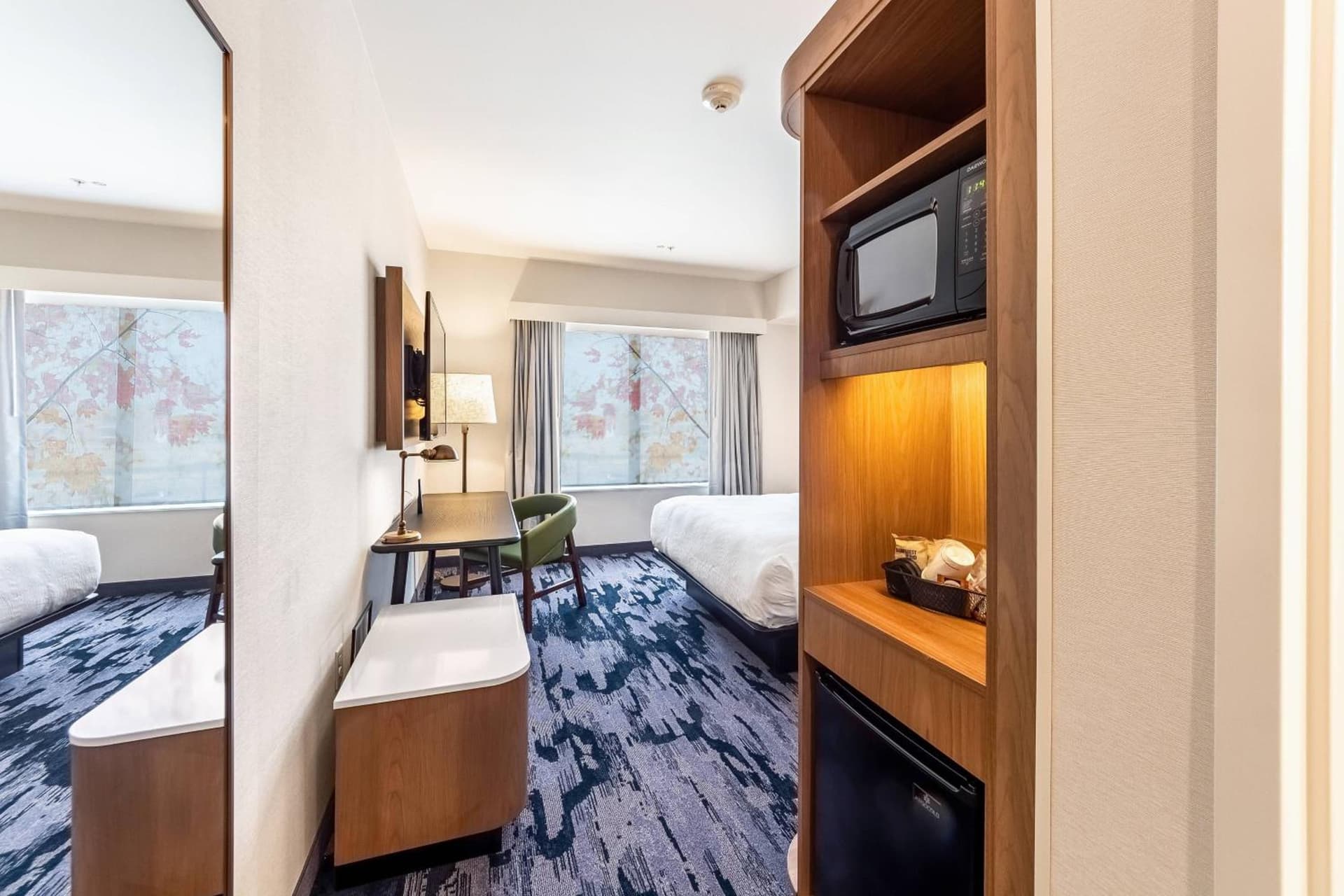 Fairfield Inn & Suites by Marriott Dallas DFW Airport North Coppell Grapevine interior in Coppell, TX — gallery photo 2