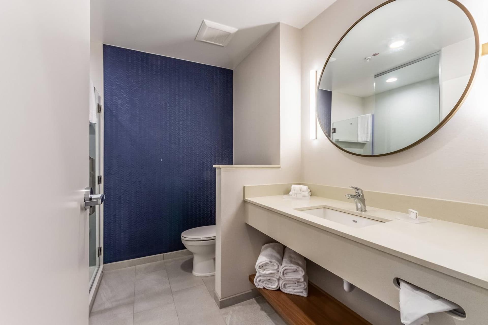 Fairfield Inn & Suites by Marriott Dallas DFW Airport North Coppell Grapevine gallery photo in Coppell, TX — image 8