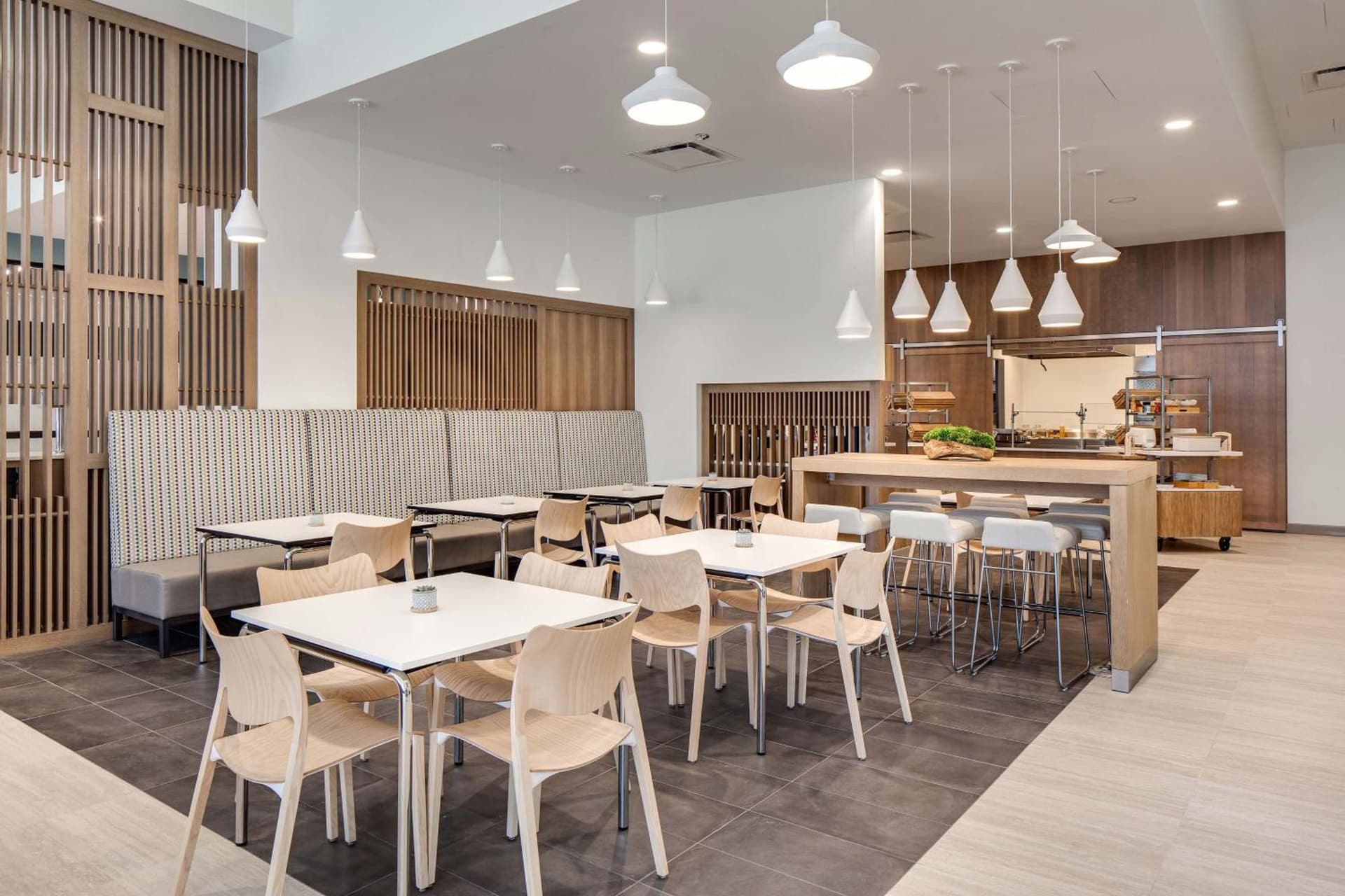 Element by Marriott Iowa City interior in Iowa City, IA — gallery photo 2