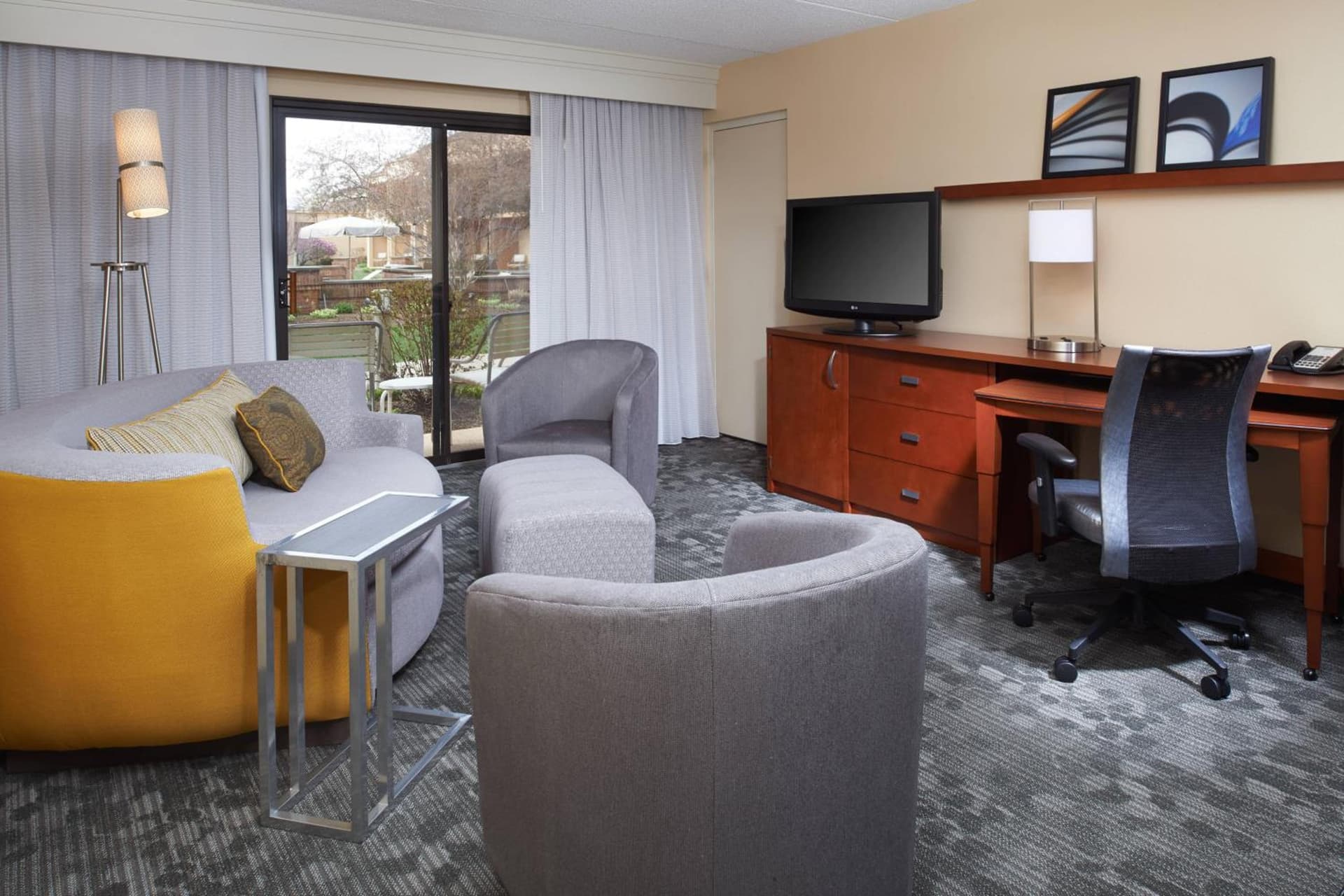Courtyard by Marriott Rockford gallery photo in Rockford, IL — image 13