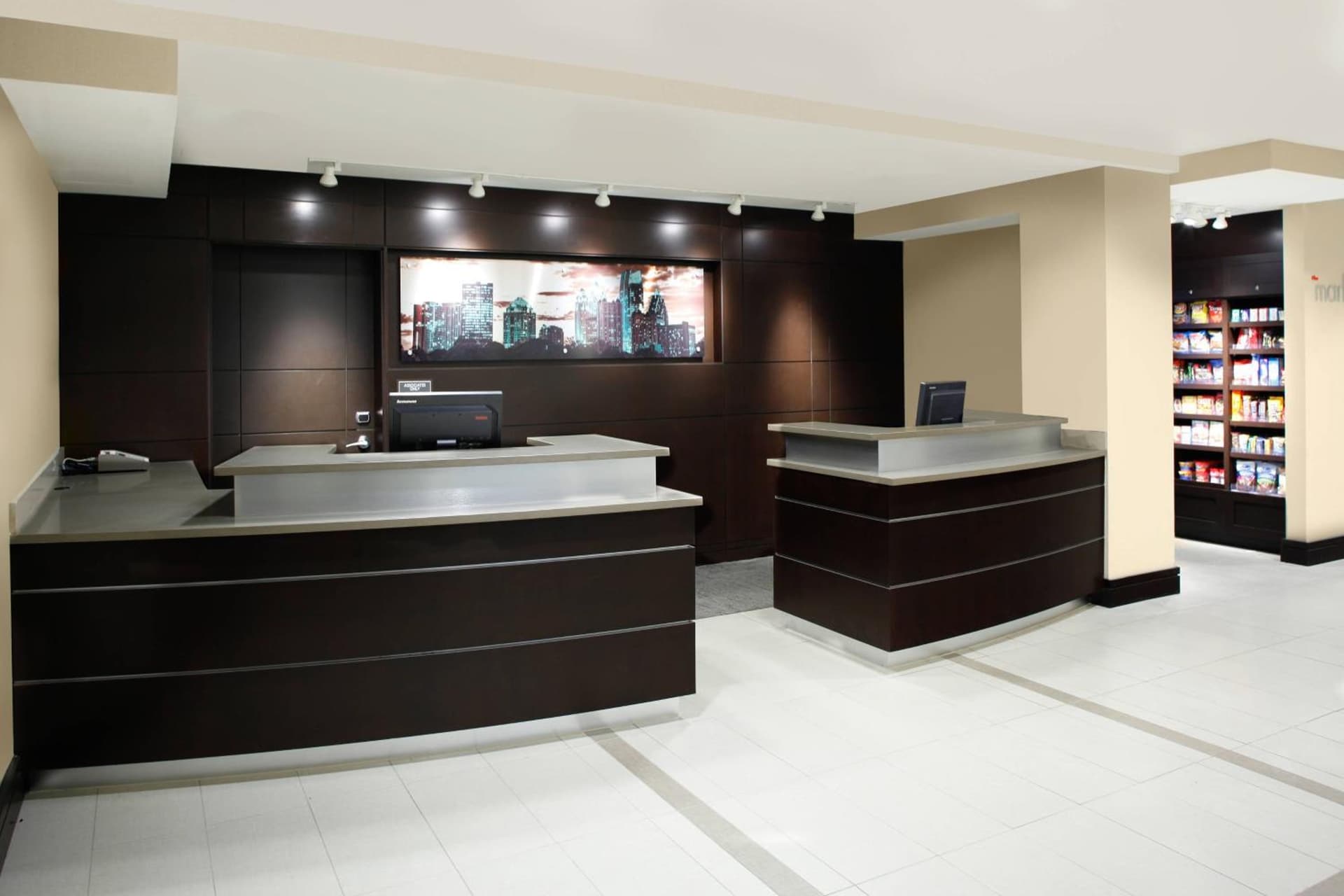 Residence Inn by Marriott Atlanta Midtown/Georgia Tech interior in Atlanta, GA — gallery photo 2