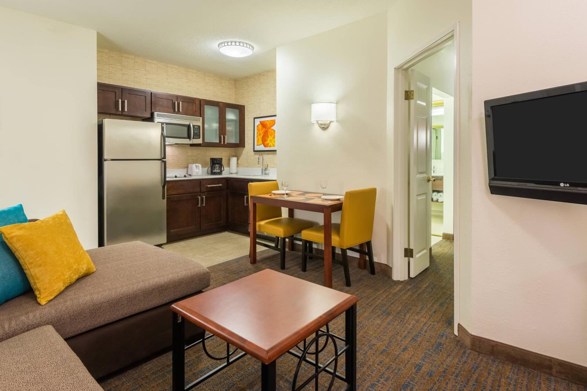 Residence Inn Chattanooga Downtown property views in Chattanooga, TN — gallery photo 3