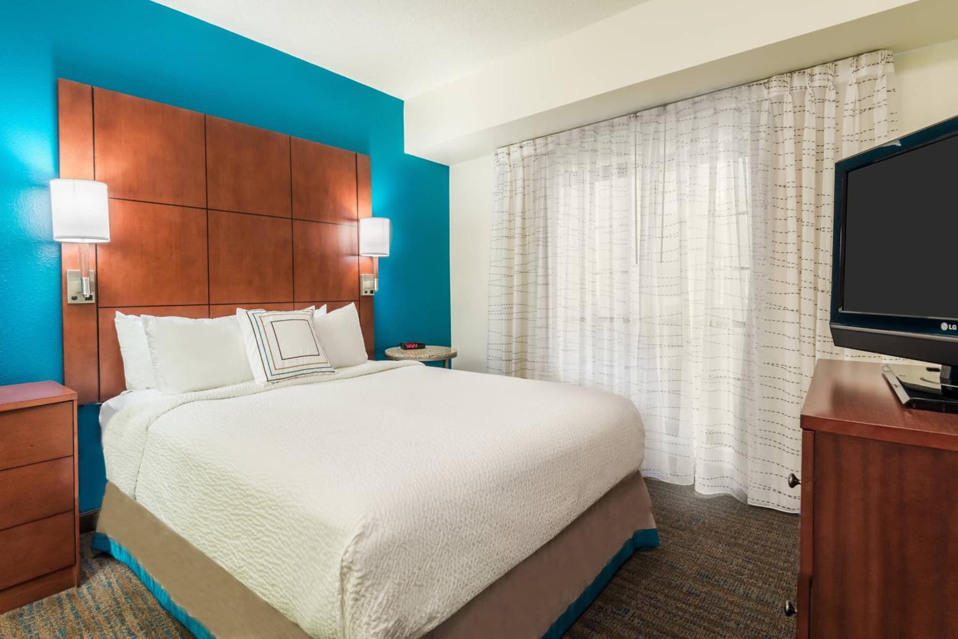 Residence Inn Chattanooga Downtown interior in Chattanooga, TN — gallery photo 2