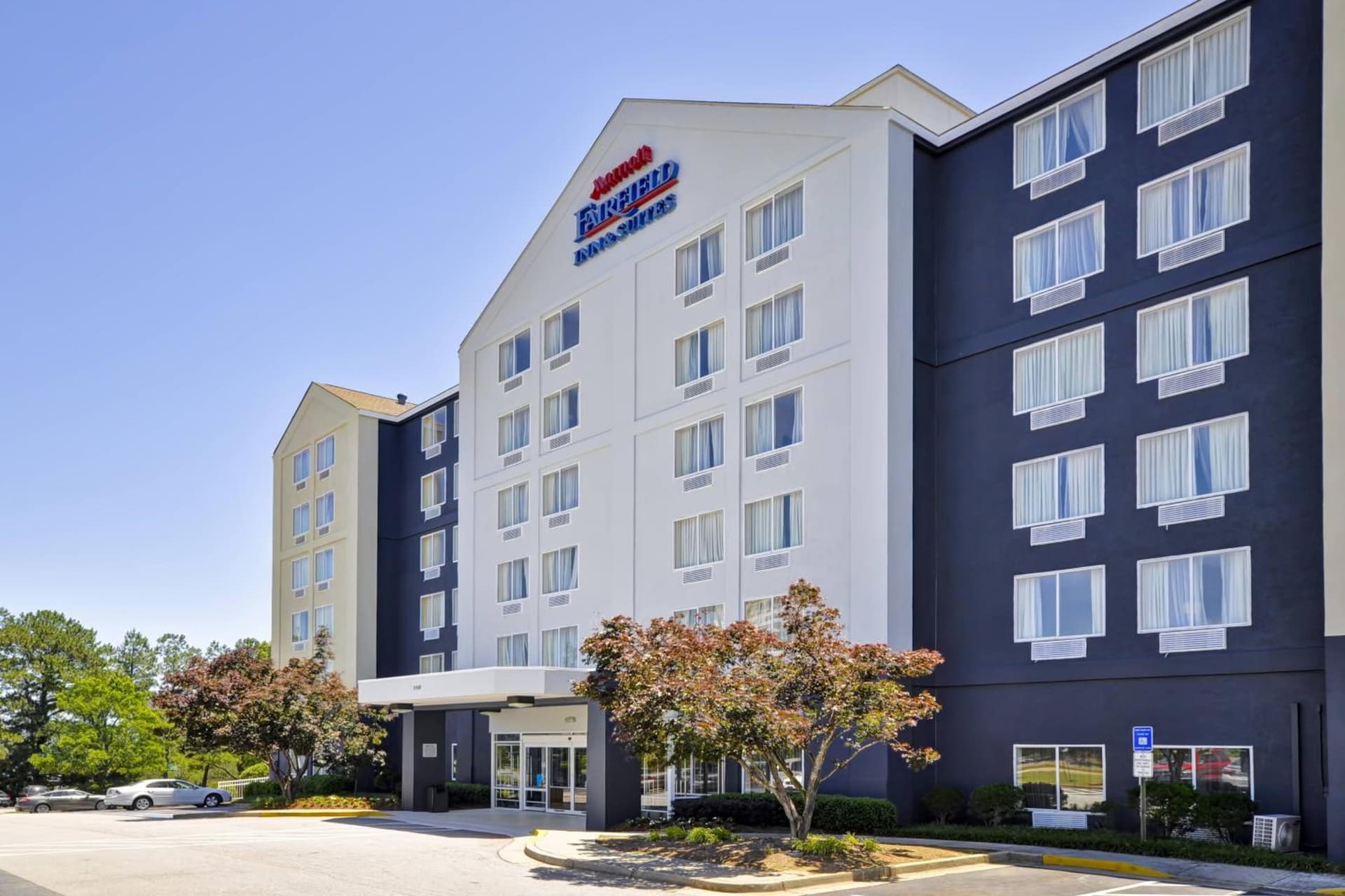 Fairfield Inn & Suites by Marriott Atlanta Vinings/Galleria featured exterior or lobby in Atlanta, GA — similar hotel