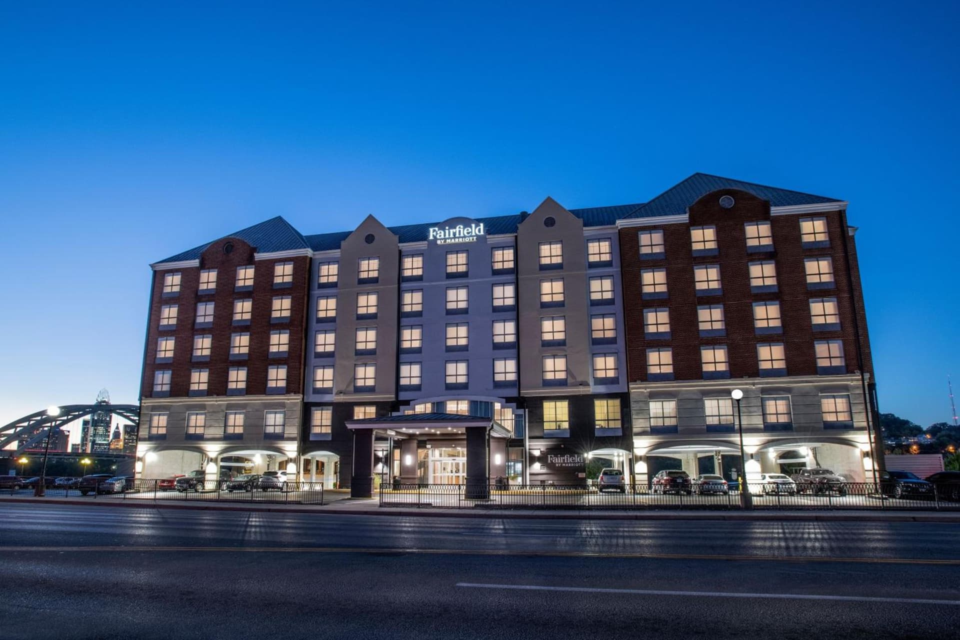 Fairfield by Marriott Inn & Suites Newport Cincinnati — hotel in Newport, Kentucky