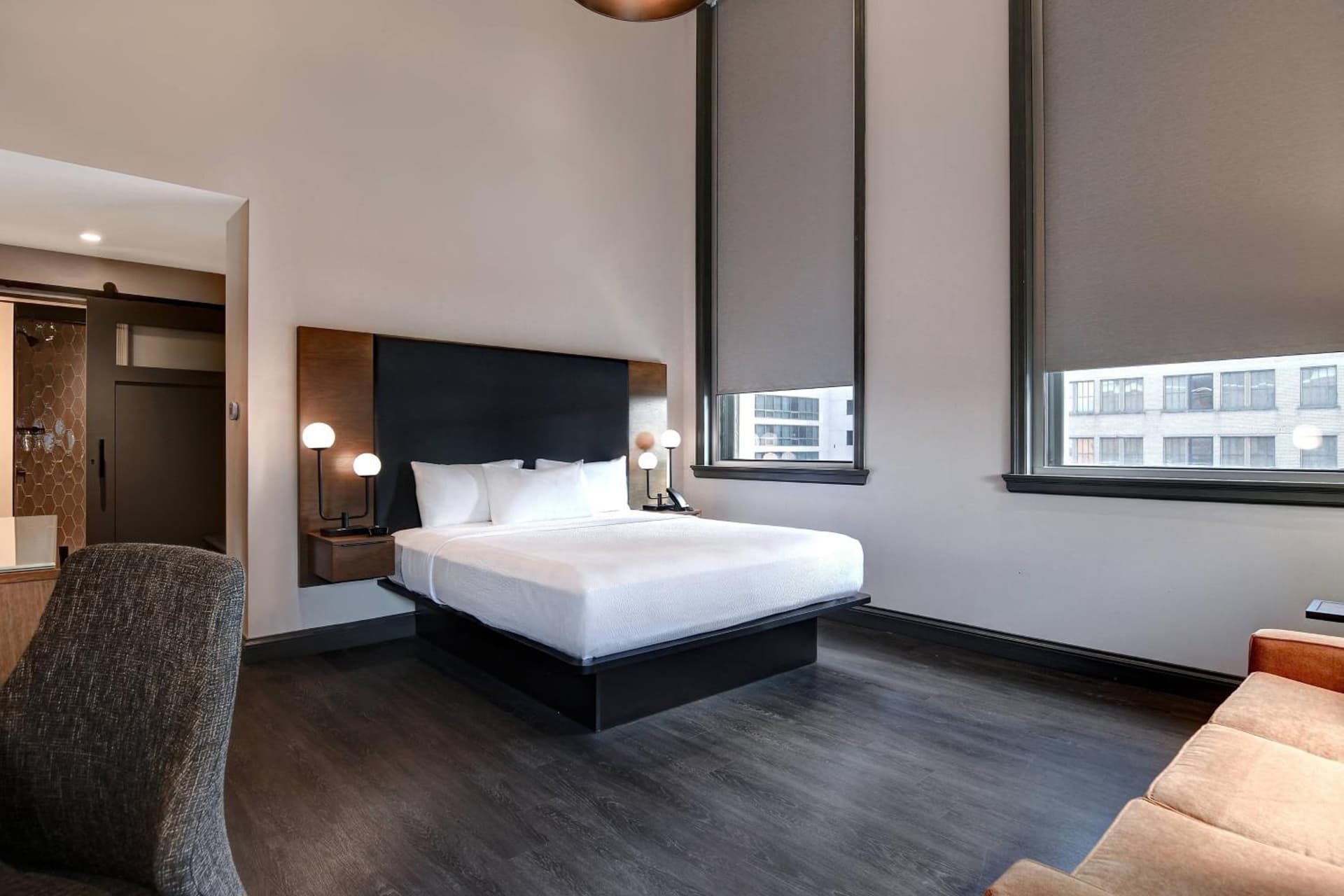 Courtyard by Marriott Cincinnati Downtown gallery photo in Cincinnati, OH — image 27
