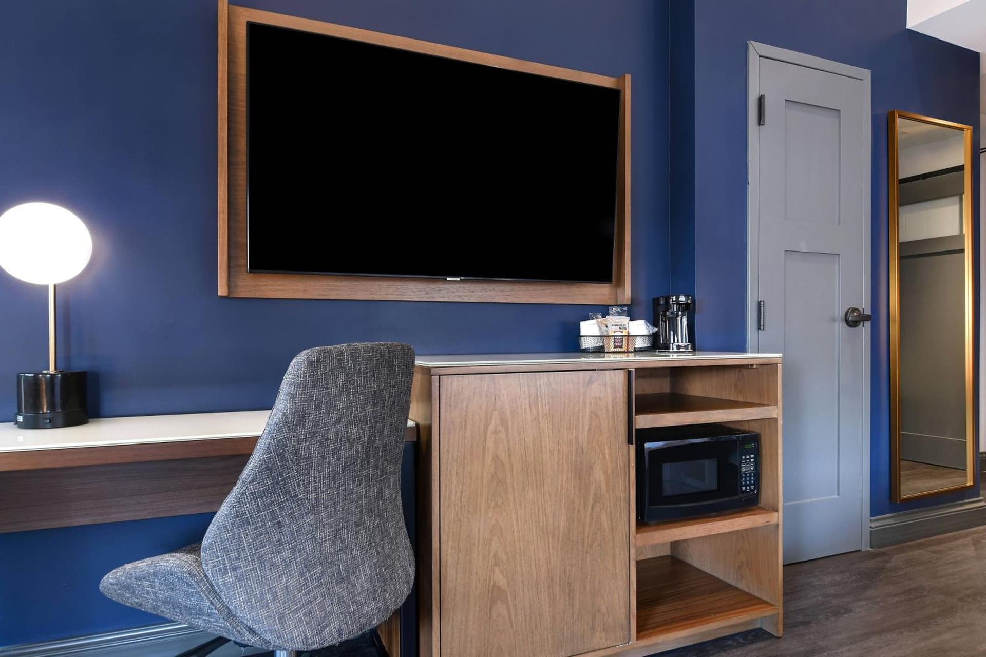 Courtyard by Marriott Cincinnati Downtown gallery photo in Cincinnati, OH — image 10