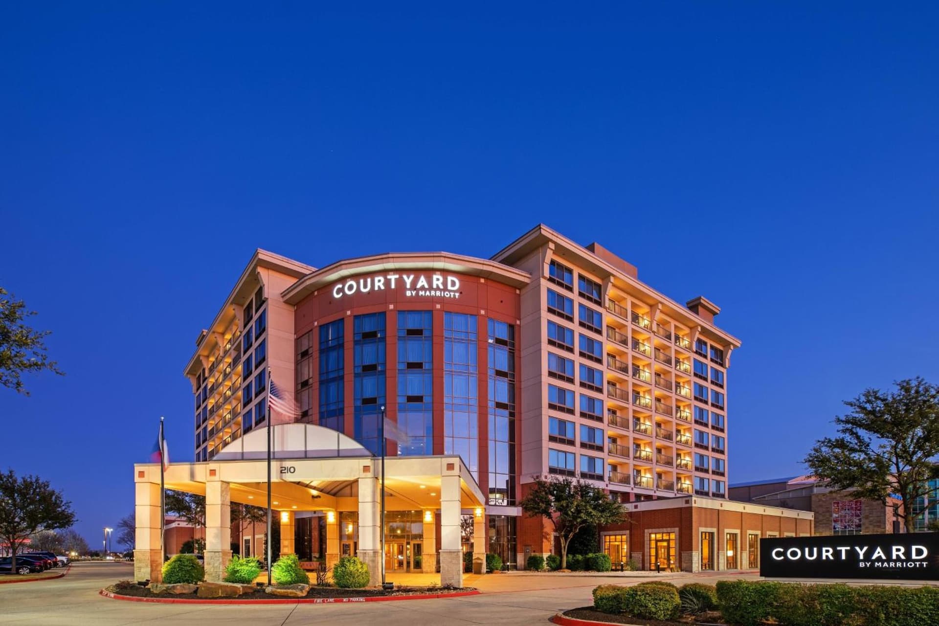 Courtyard by Marriott Dallas Allen at Allen Event Center interior in Allen, TX — gallery photo 2