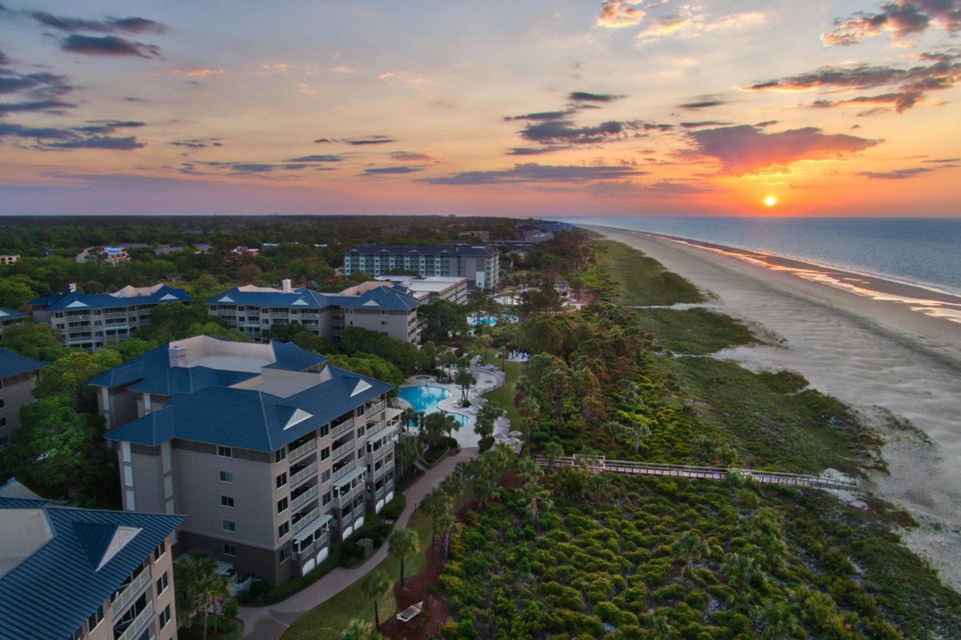 Marriott's Grande Ocean featured exterior or lobby in Hilton Head Island, SC — similar hotel