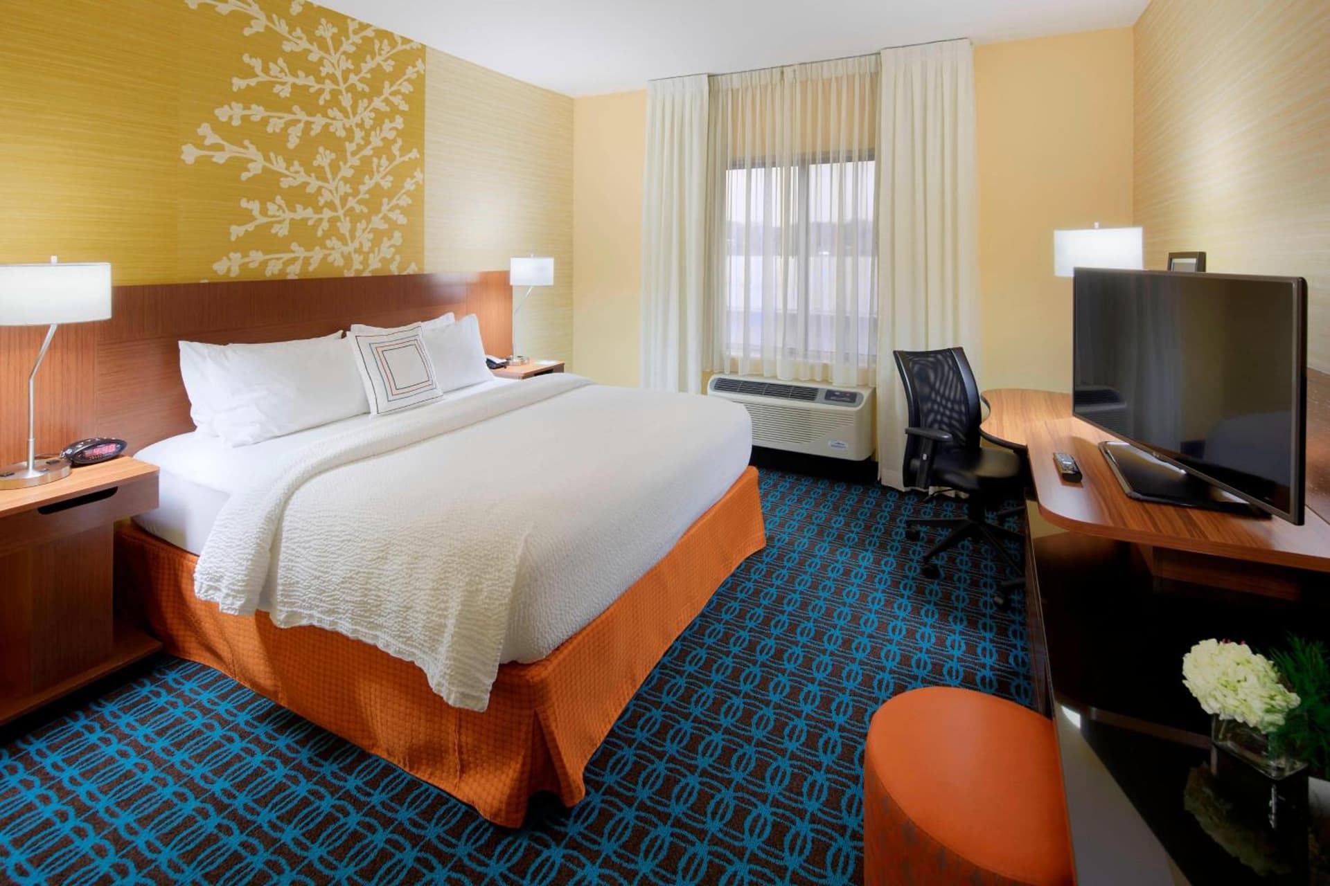 Fairfield Inn & Suites by Marriott Springfield Northampton/Amherst gallery photo in Northampton, MA — image 11