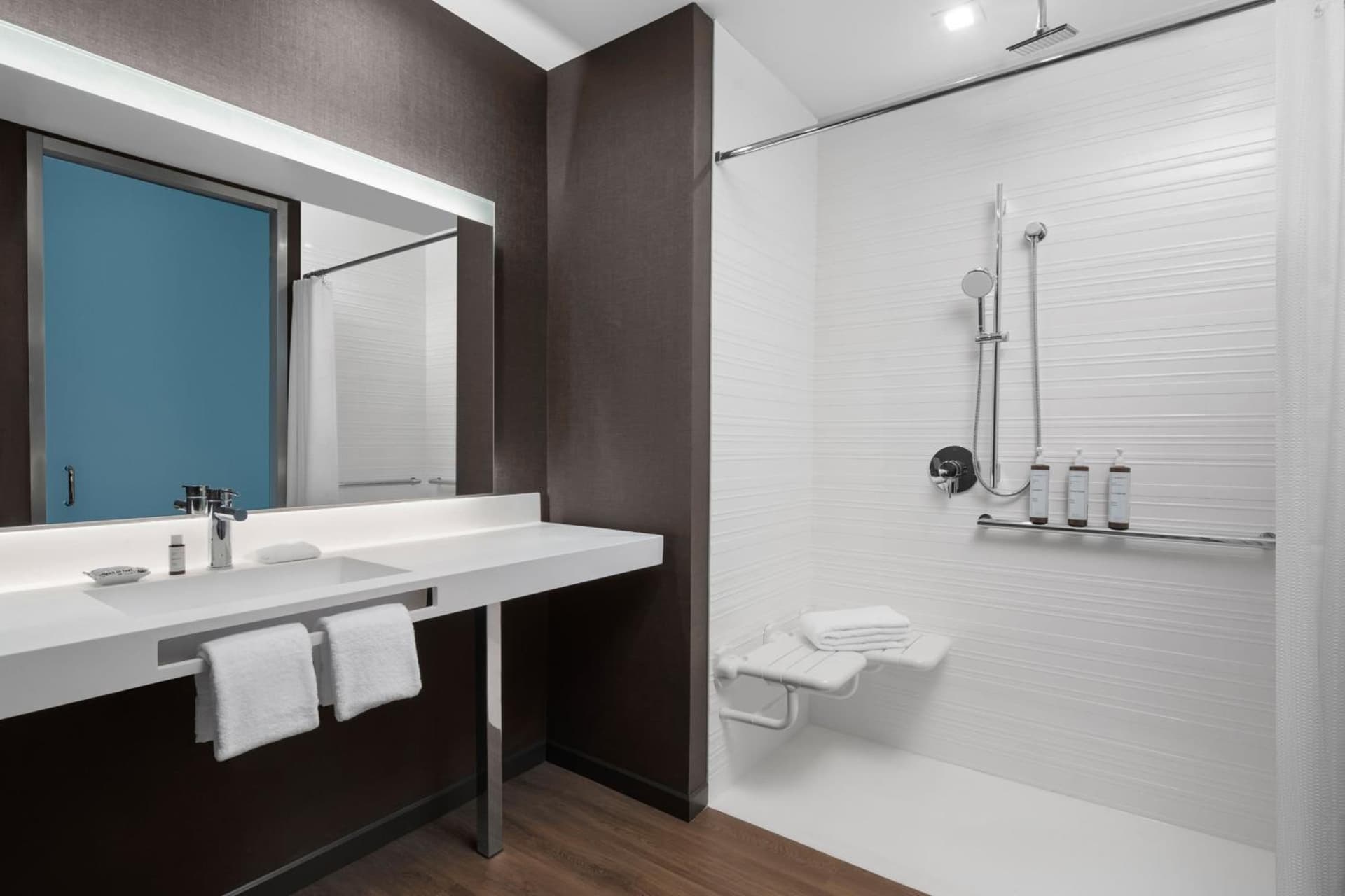 AC Hotel by Marriott Vancouver Waterfront gallery photo in Vancouver, WA — image 7