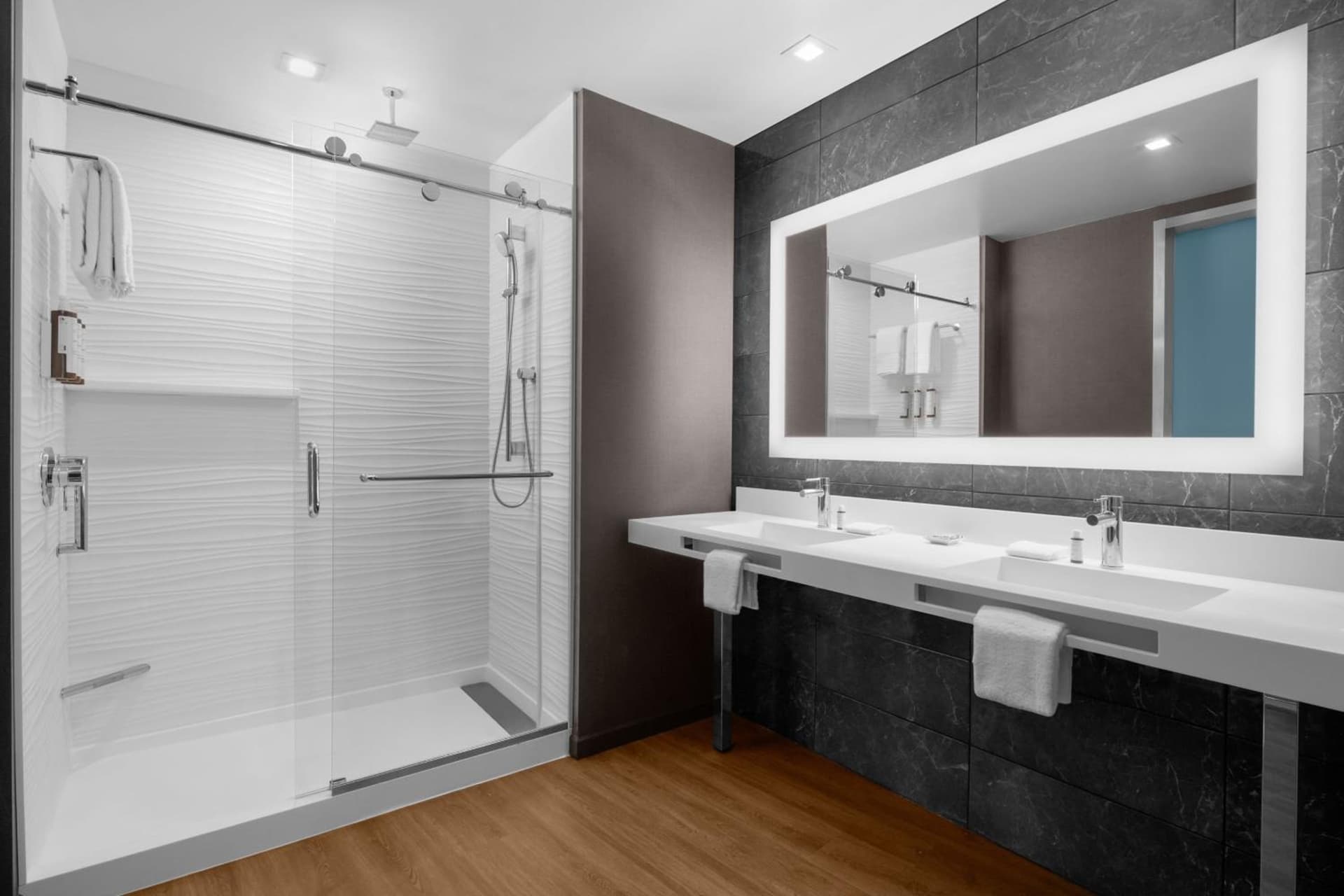 AC Hotel by Marriott Vancouver Waterfront gallery photo in Vancouver, WA — image 14