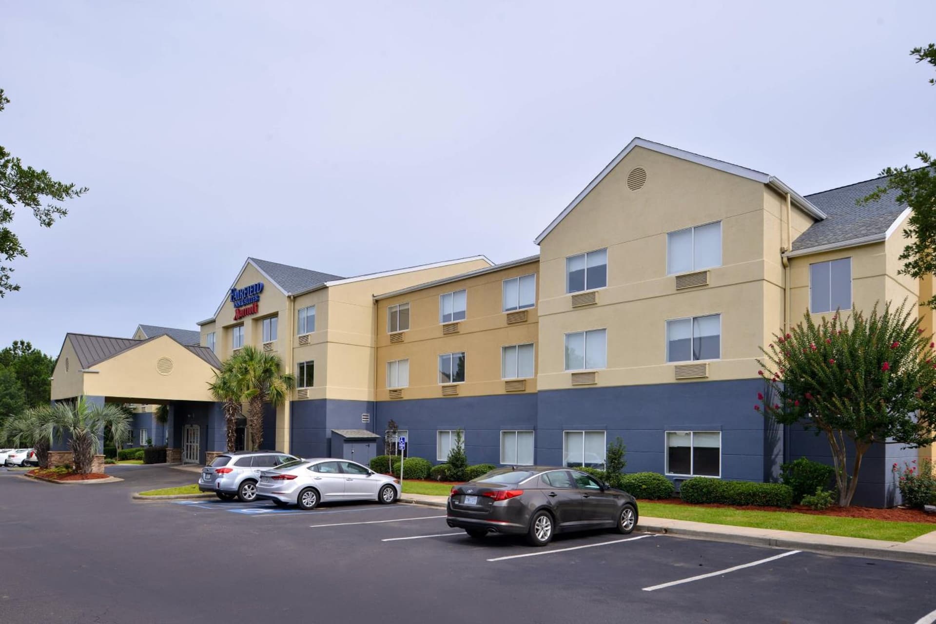 Fairfield Inn & Suites Hattiesburg / University property views in Hattiesburg, MS — gallery photo 3