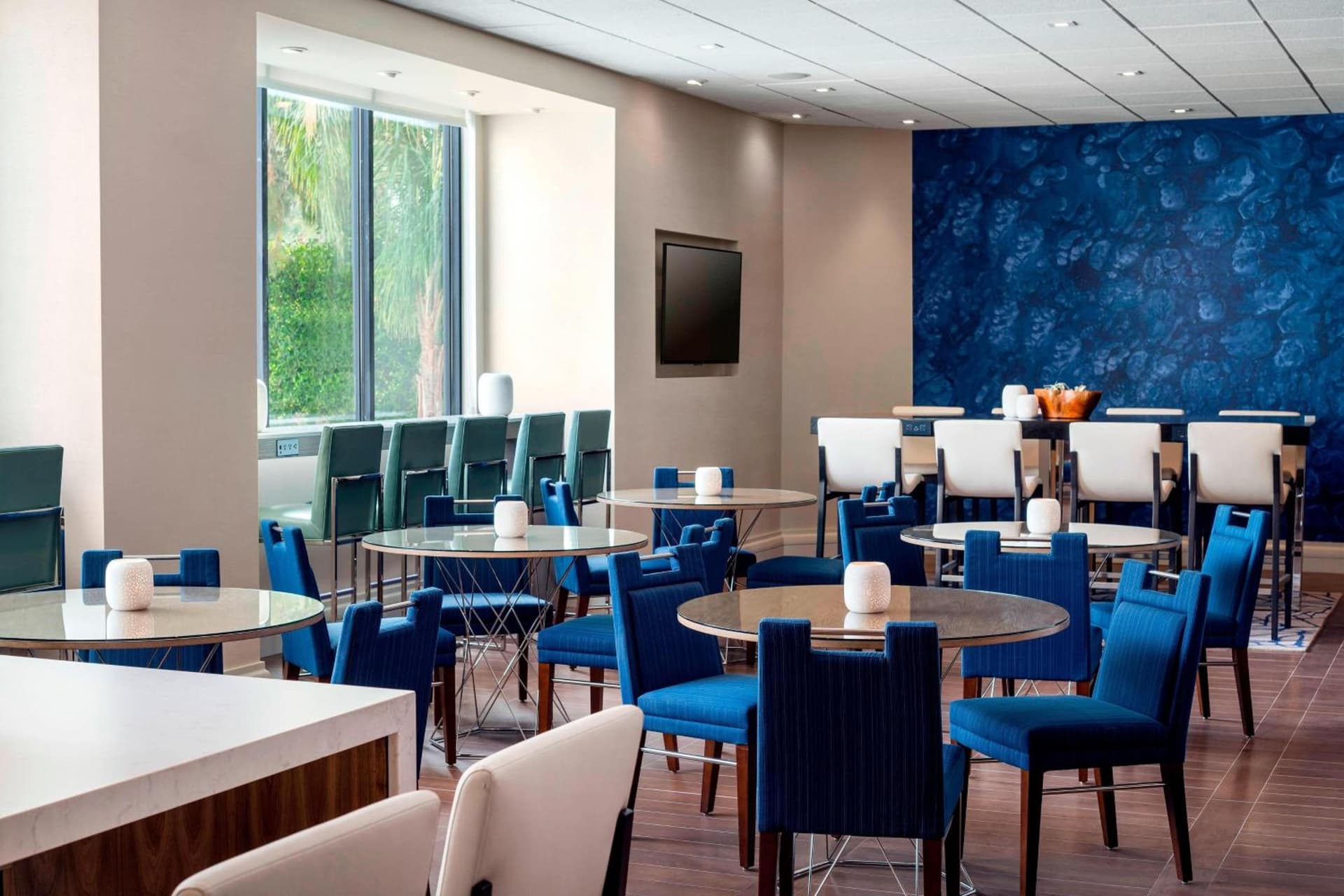 Irvine Marriott gallery photo in Irvine, CA — image 78
