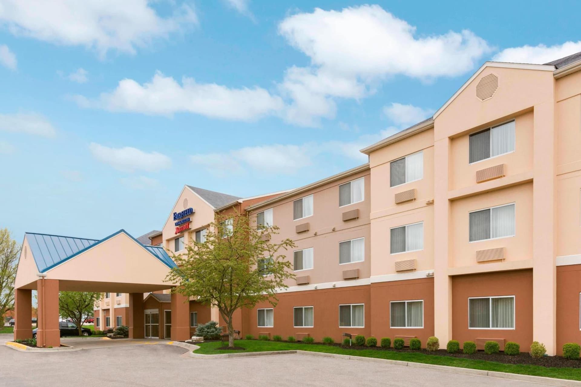 Fairfield by Marriott Inn & Suites Grand Rapids Airport interior in Grand Rapids, MI — gallery photo 2