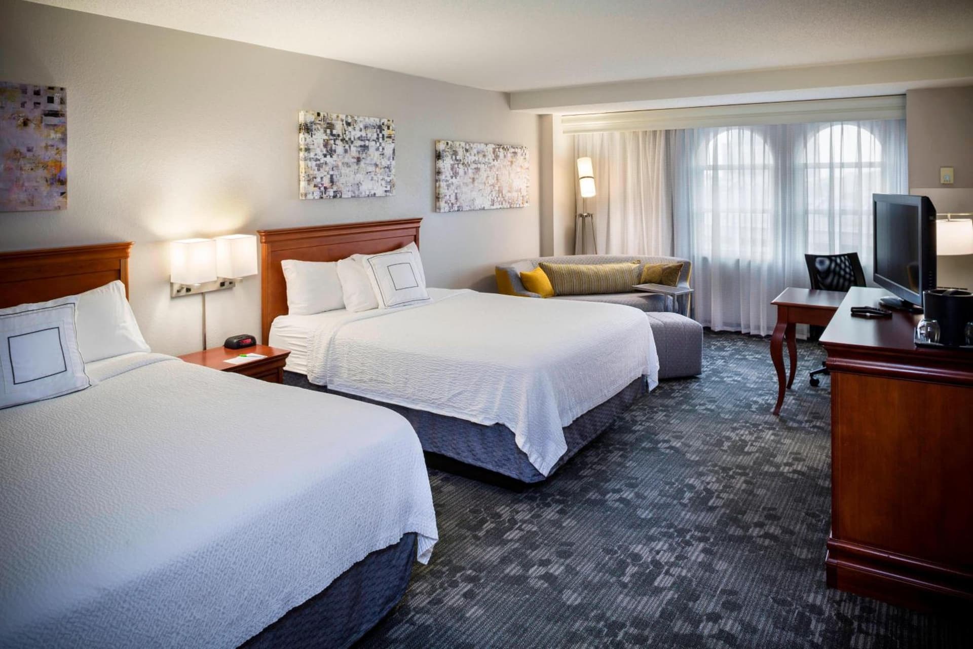 Courtyard by Marriott Norfolk Downtown gallery photo in Norfolk, VA — image 24
