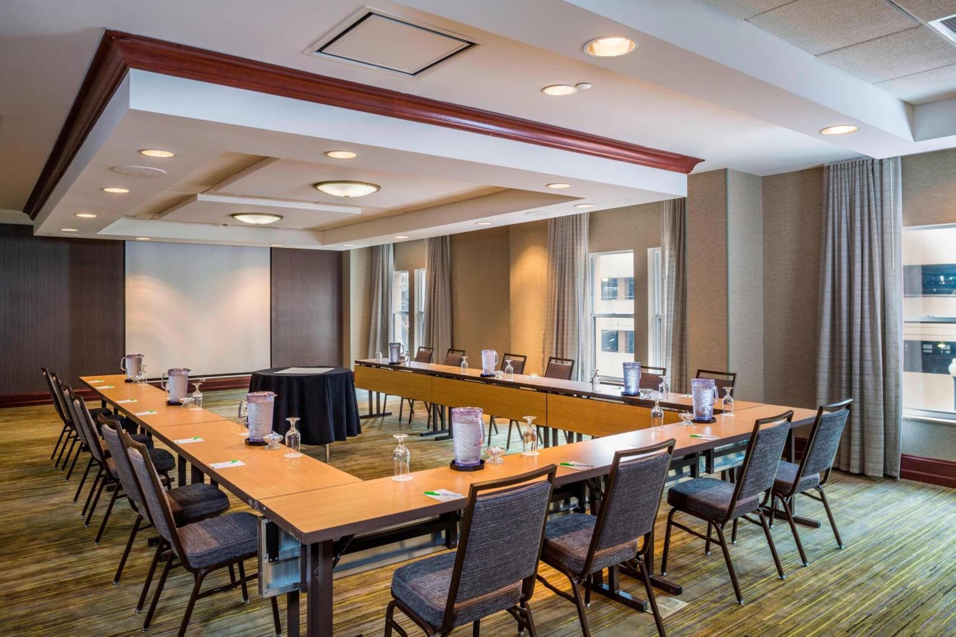 Courtyard by Marriott Norfolk Downtown gallery photo in Norfolk, VA — image 23