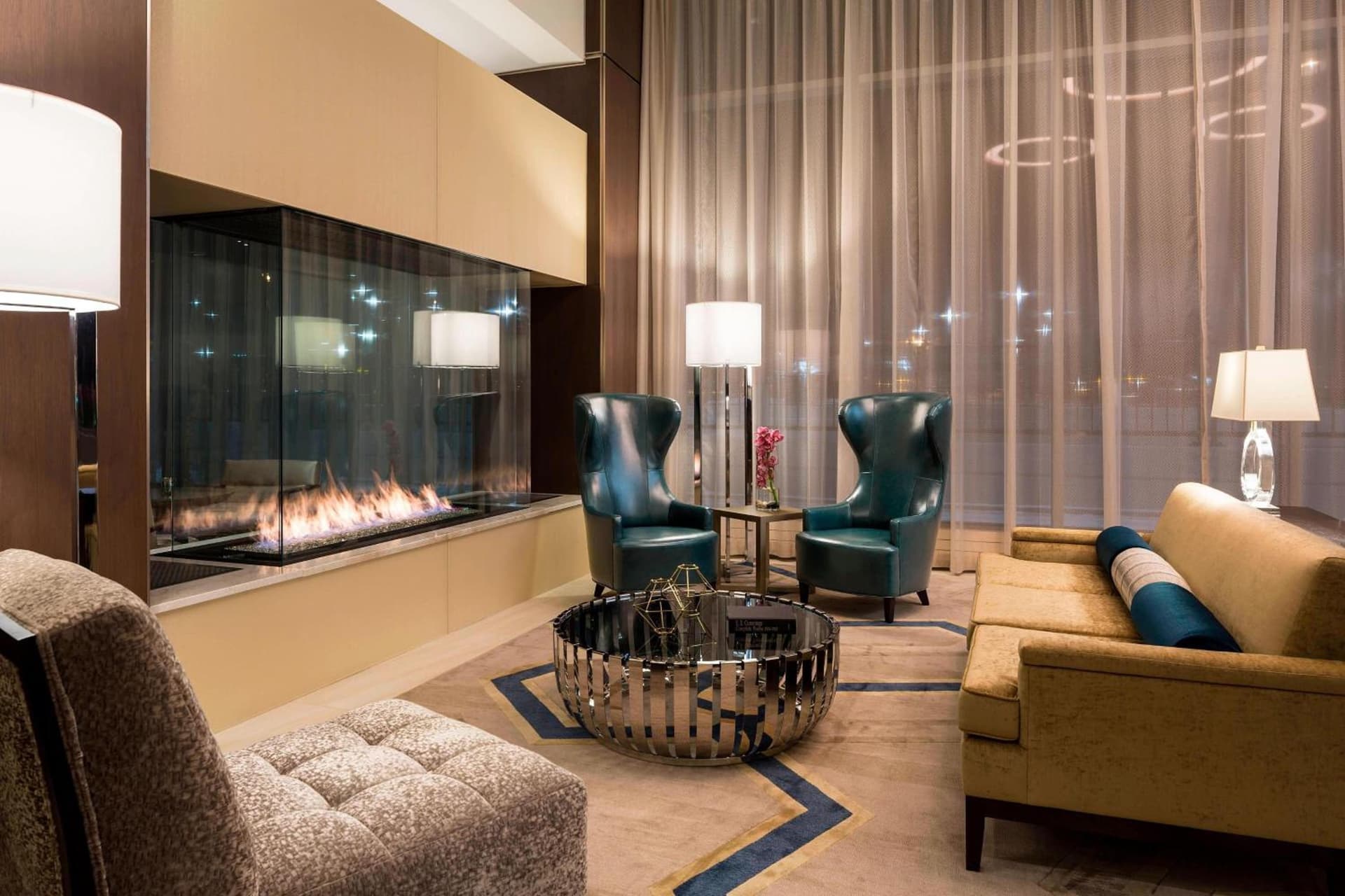 JW Marriott Minneapolis Mall of America property views in Bloomington, MN — gallery photo 3