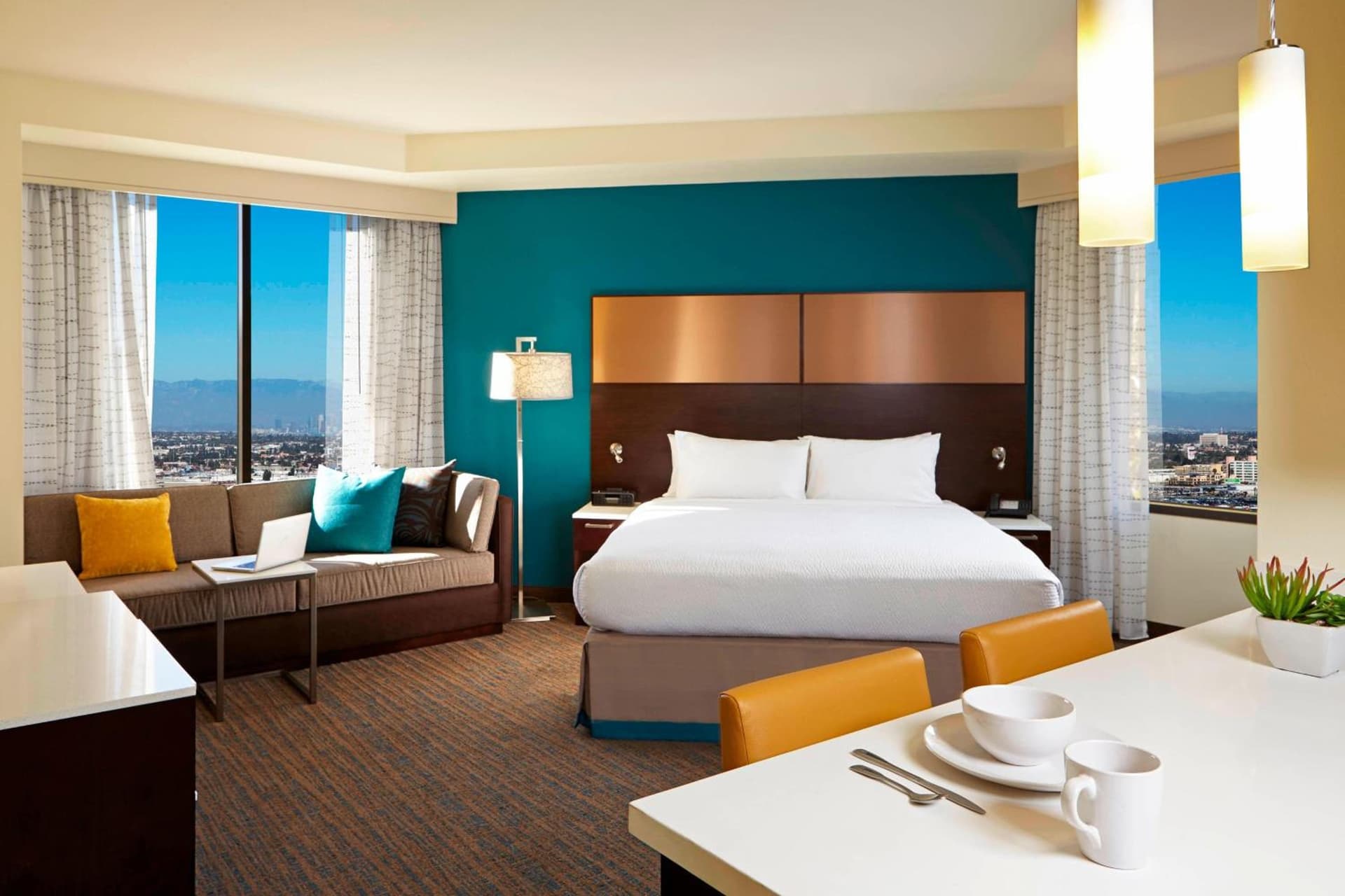 Residence Inn by Marriott Los Angeles LAX/Century Boulevard gallery photo in Los Angeles, CA — image 10