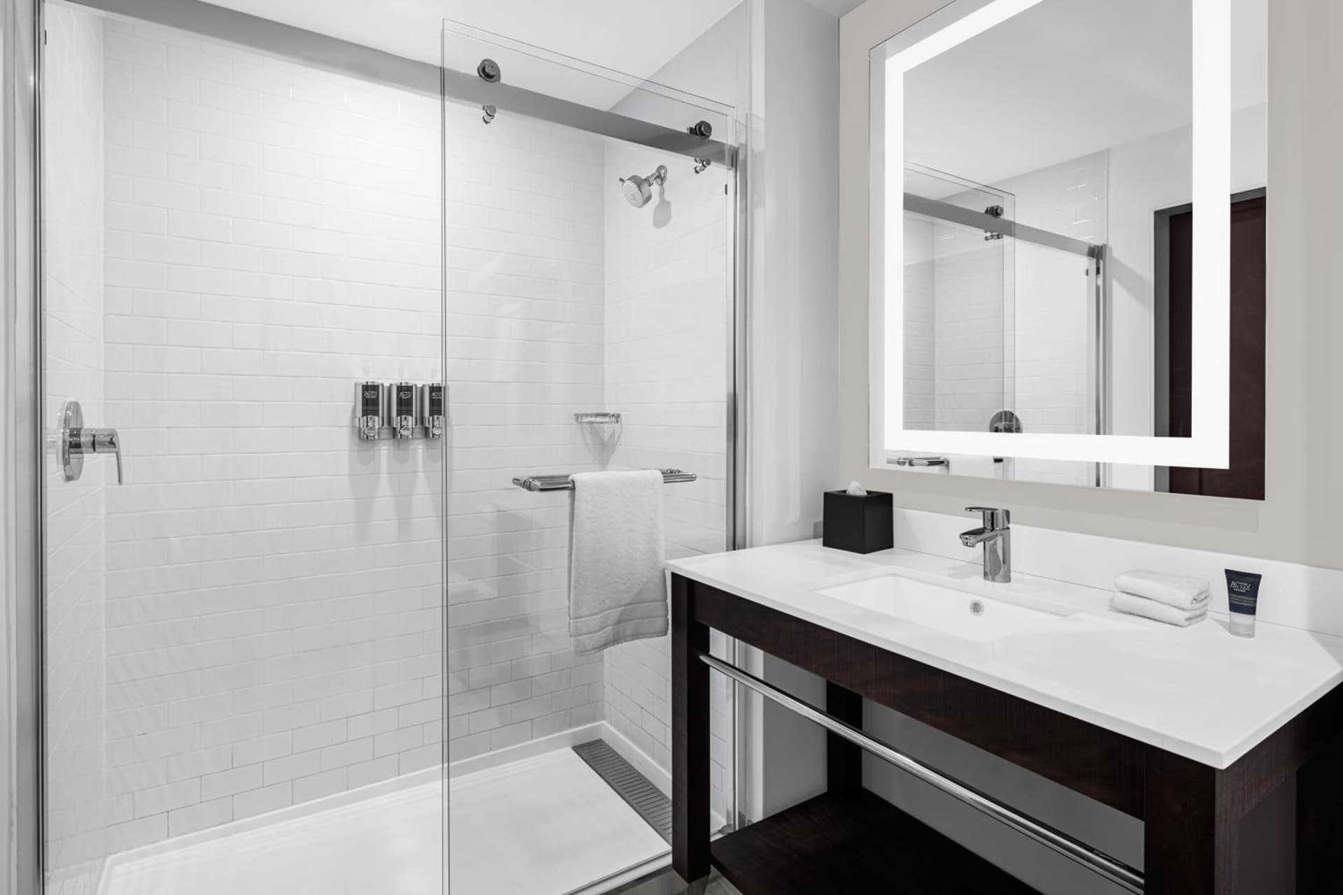 Four Points by Sheraton Flushing gallery photo in Queens, NY — image 18